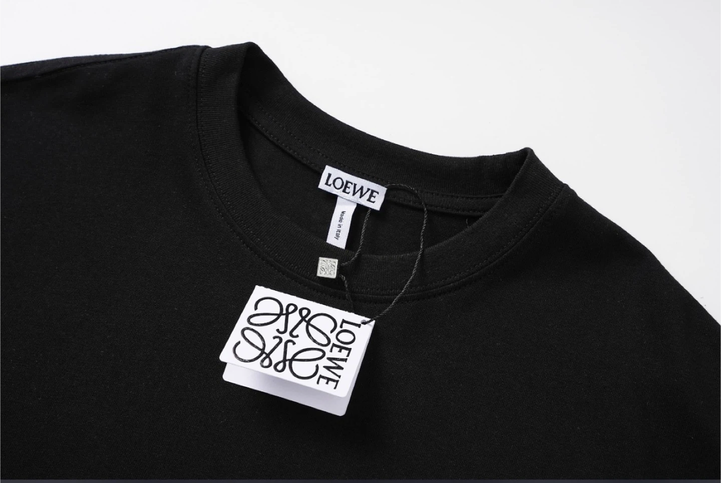 LOEWE Black T-Shirt with Anagram Logo Pocket - photo 2