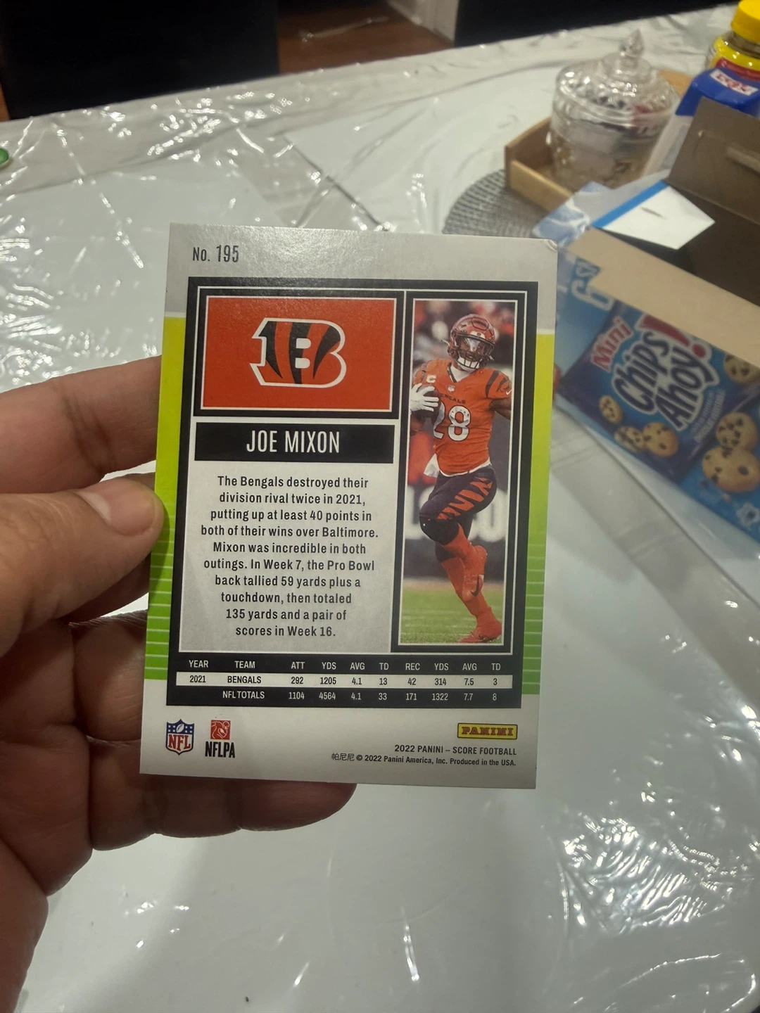 2022 Panini Score Football Joe Mixon Card #195 - photo 2