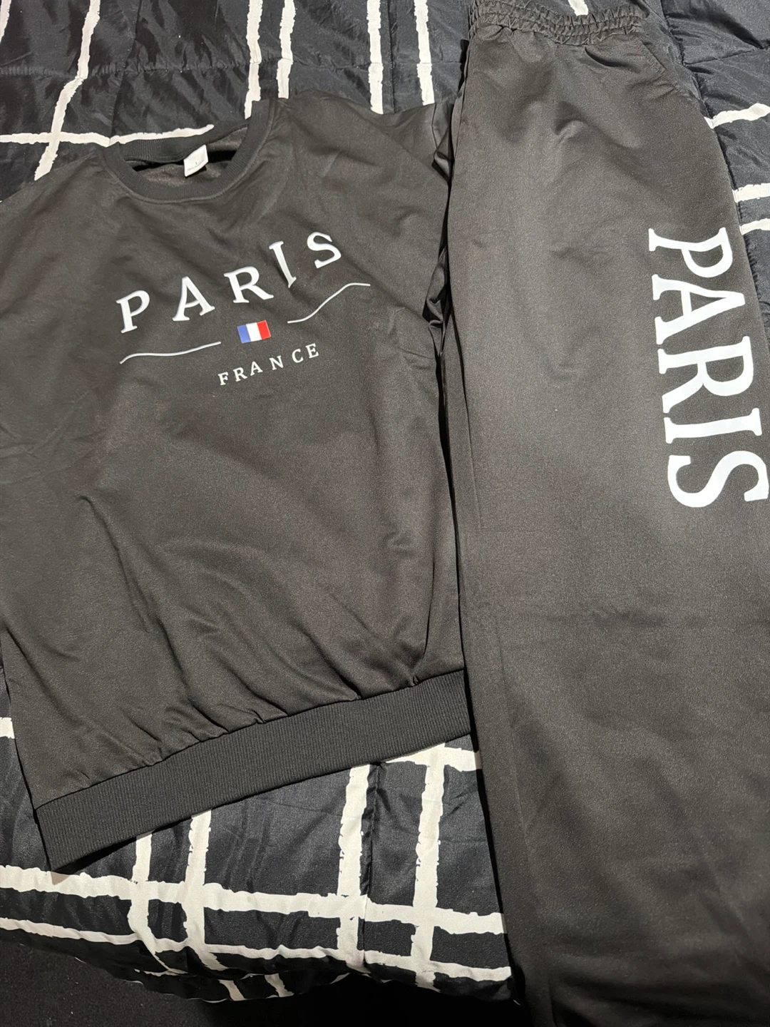 Black Paris France Sweatshirt and Pants Set 🏆