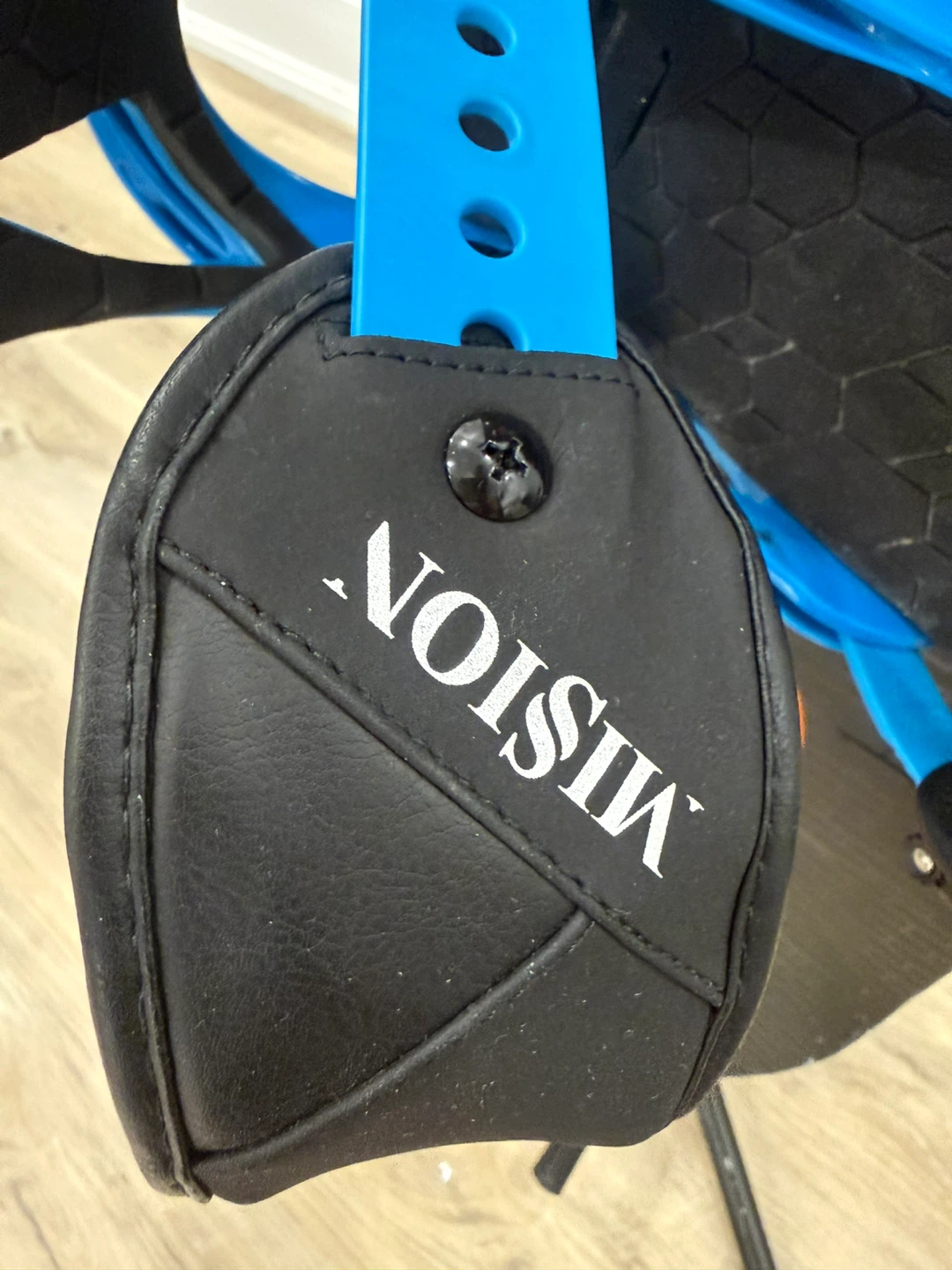 Burton Hero 152 with Burton Mission Bindings (S) - photo 5