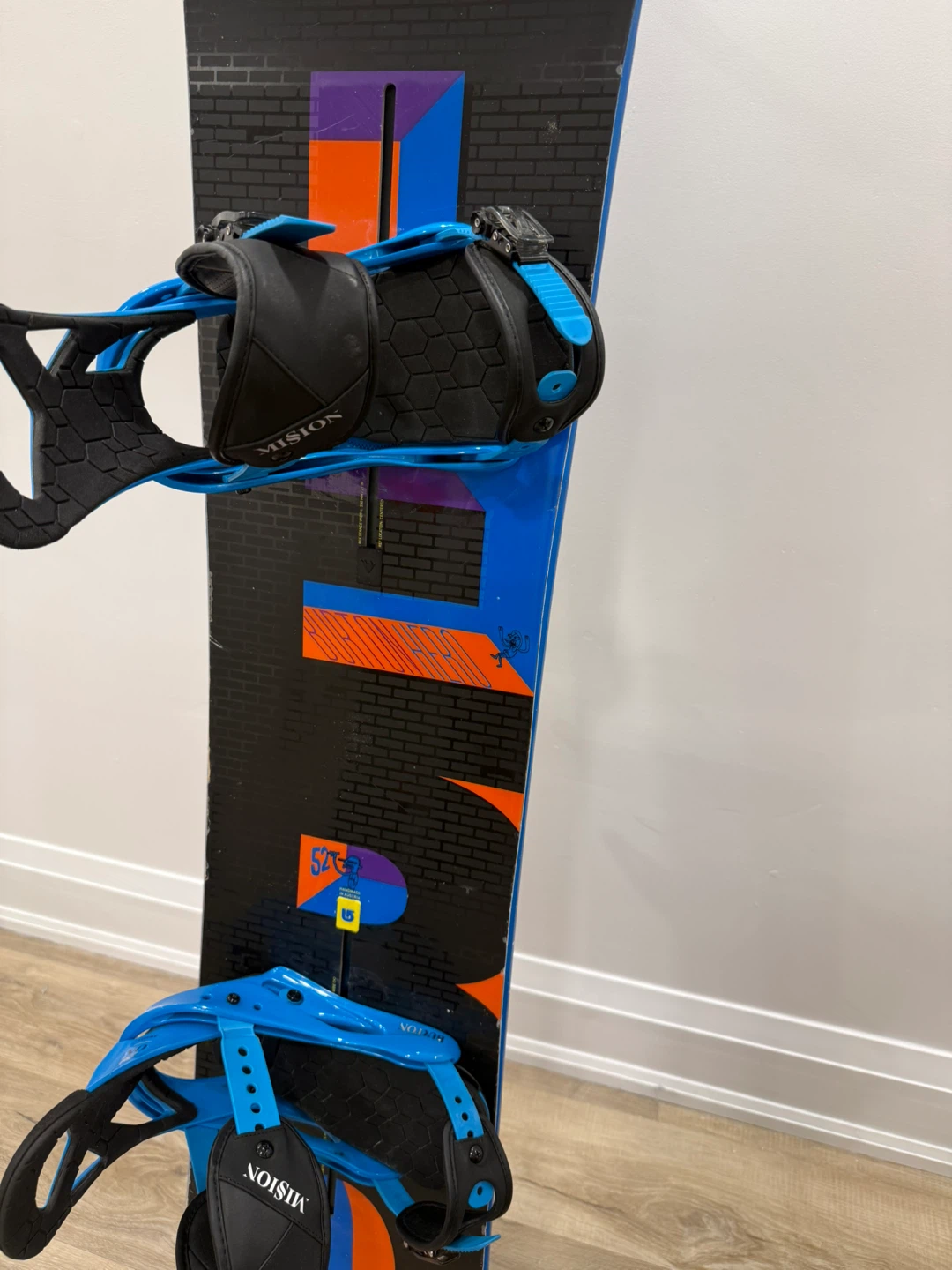 Burton Hero 152 with Burton Mission Bindings (S) - photo 3