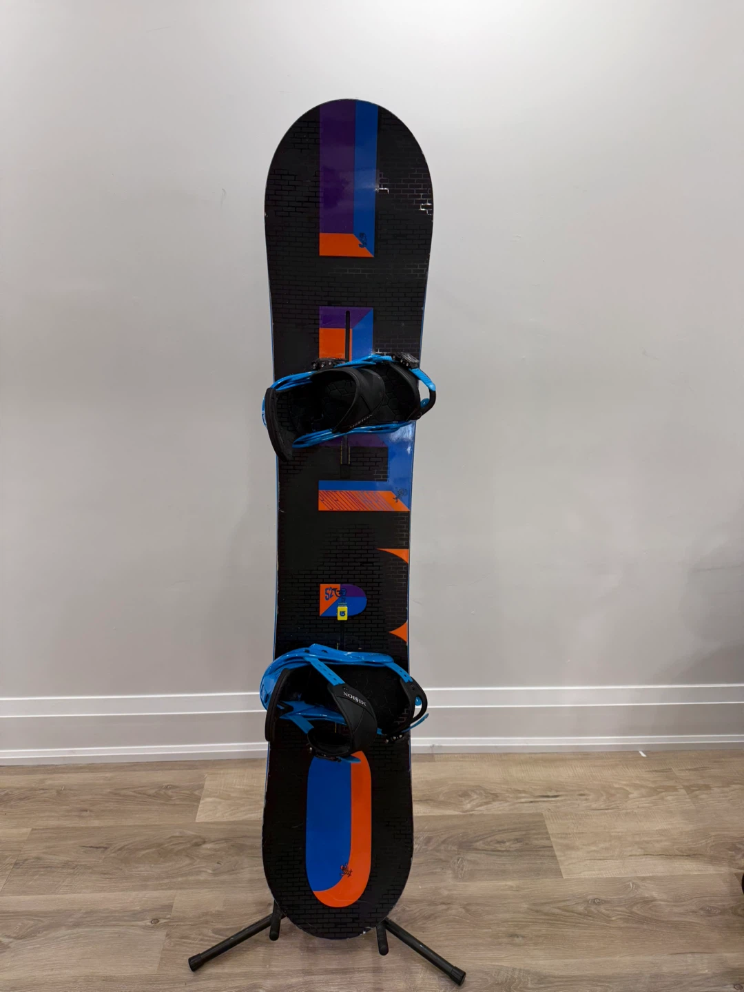 Burton Hero 152 with Burton Mission Bindings (S)