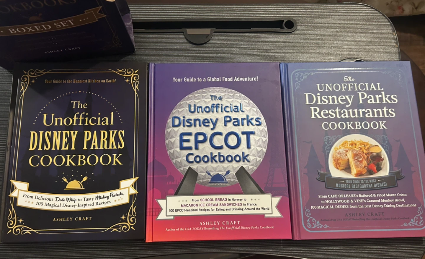 Unofficial Disney Parks Cookbooks Set: OG Box Included - photo 2