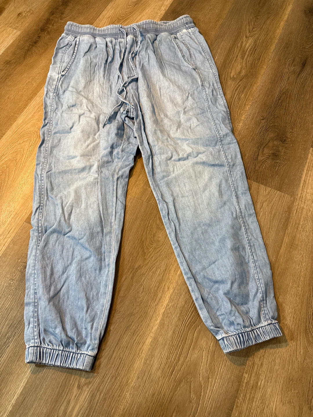 GAP Women's Light Wash Jogger Pants Size M