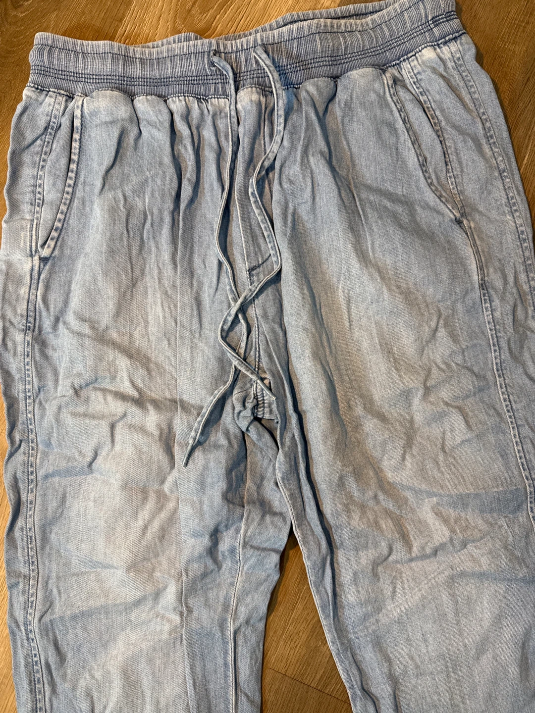 GAP Women's Light Wash Jogger Pants Size M - photo 2