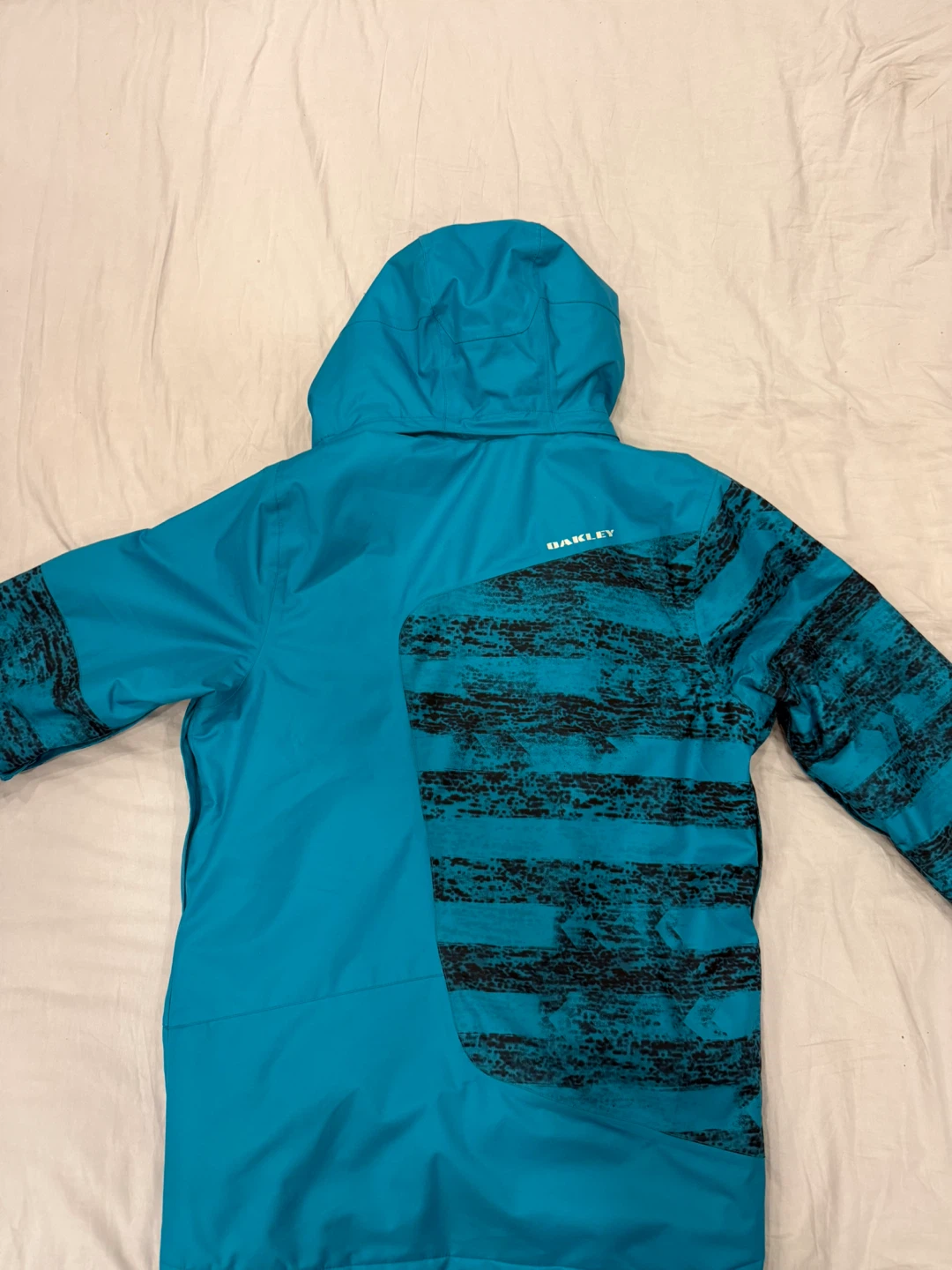 Oakley Ski/snowboard jacket Size Men (M) - photo 2