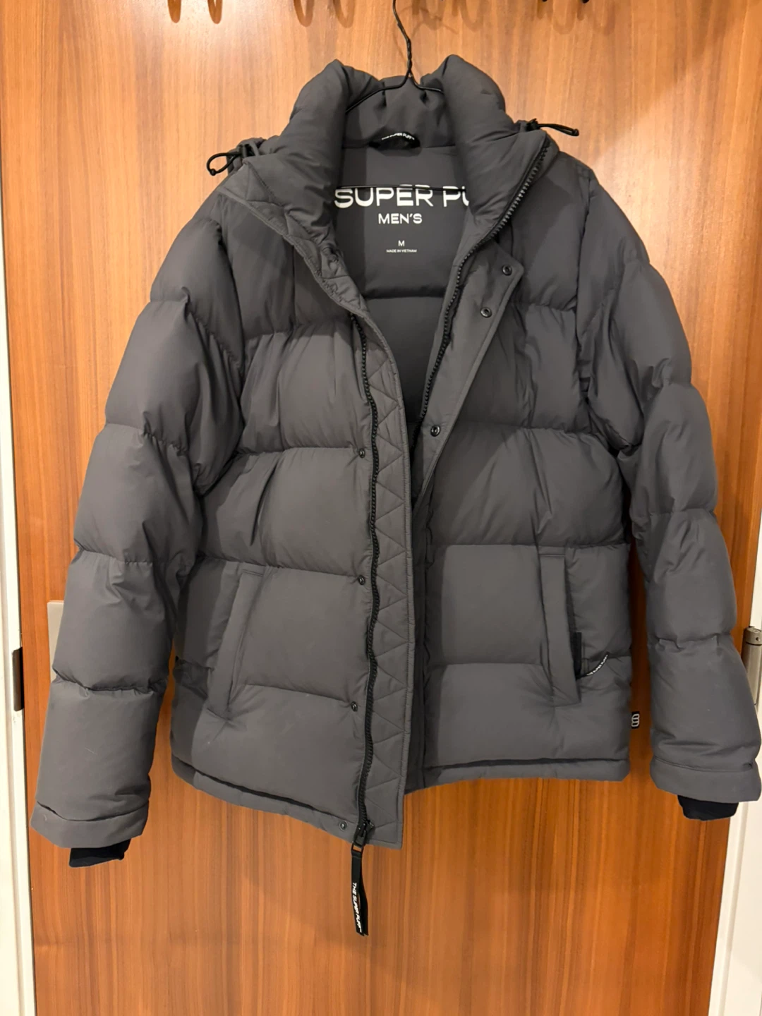 Moving sale ❗️Aritzia Superdry Puffer Jacket