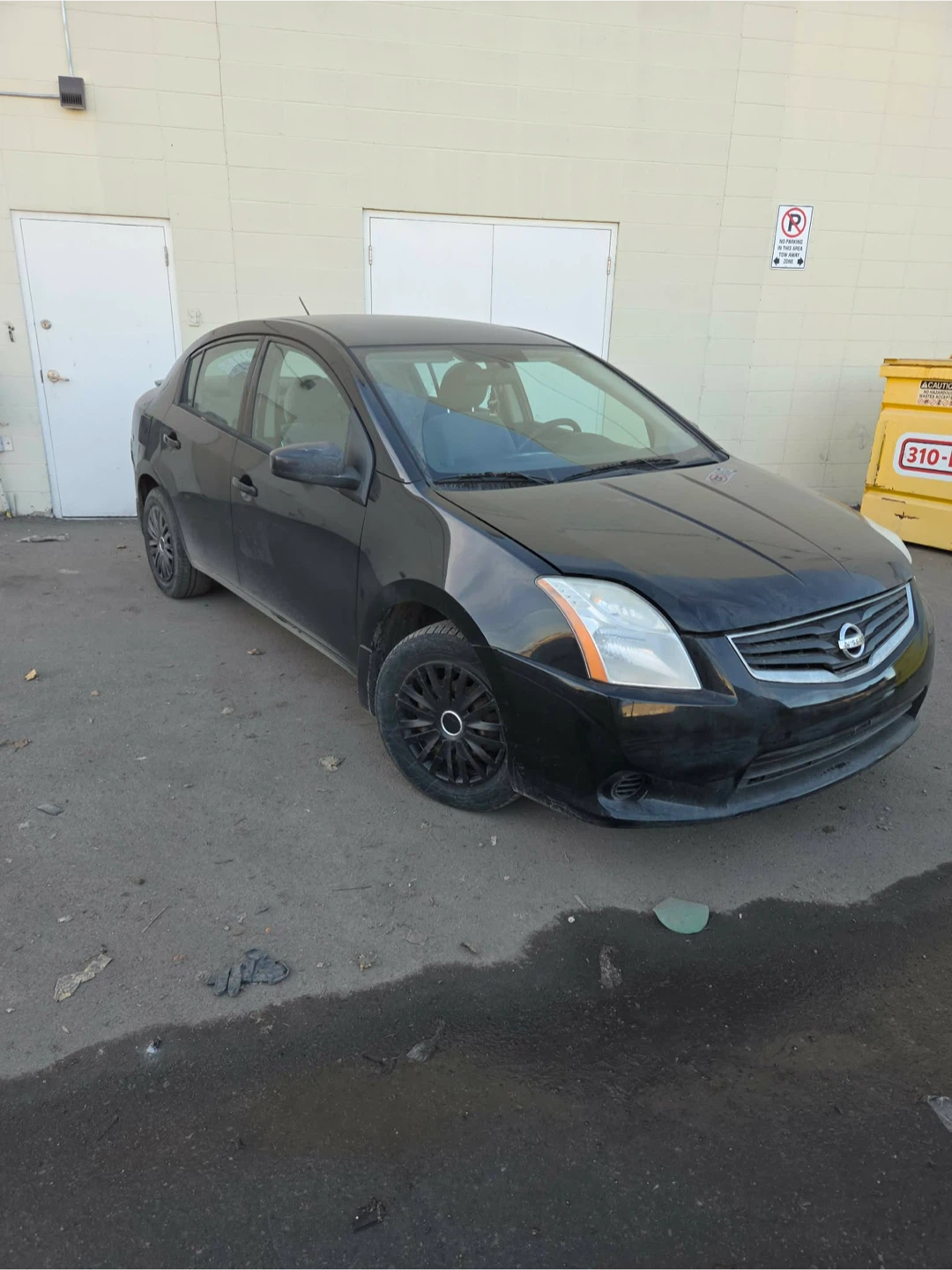 Black Nissan Sentra Sedan - photo 2