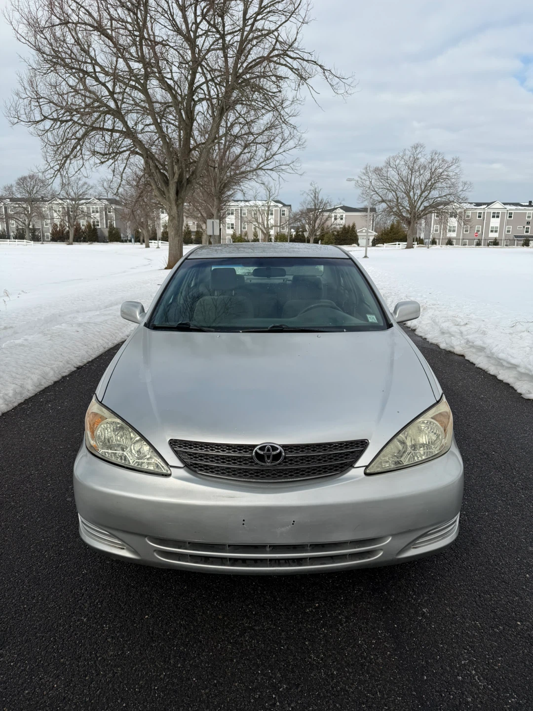 2003 Toyota Camry LE - photo 2