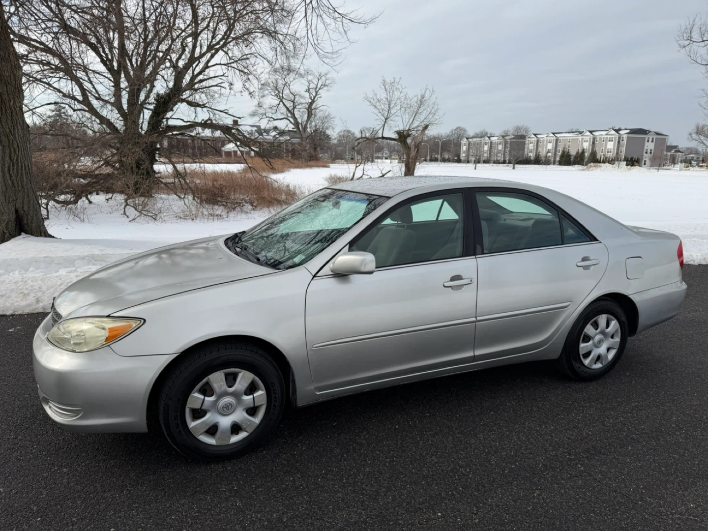 2003 Toyota Camry LE - photo 5