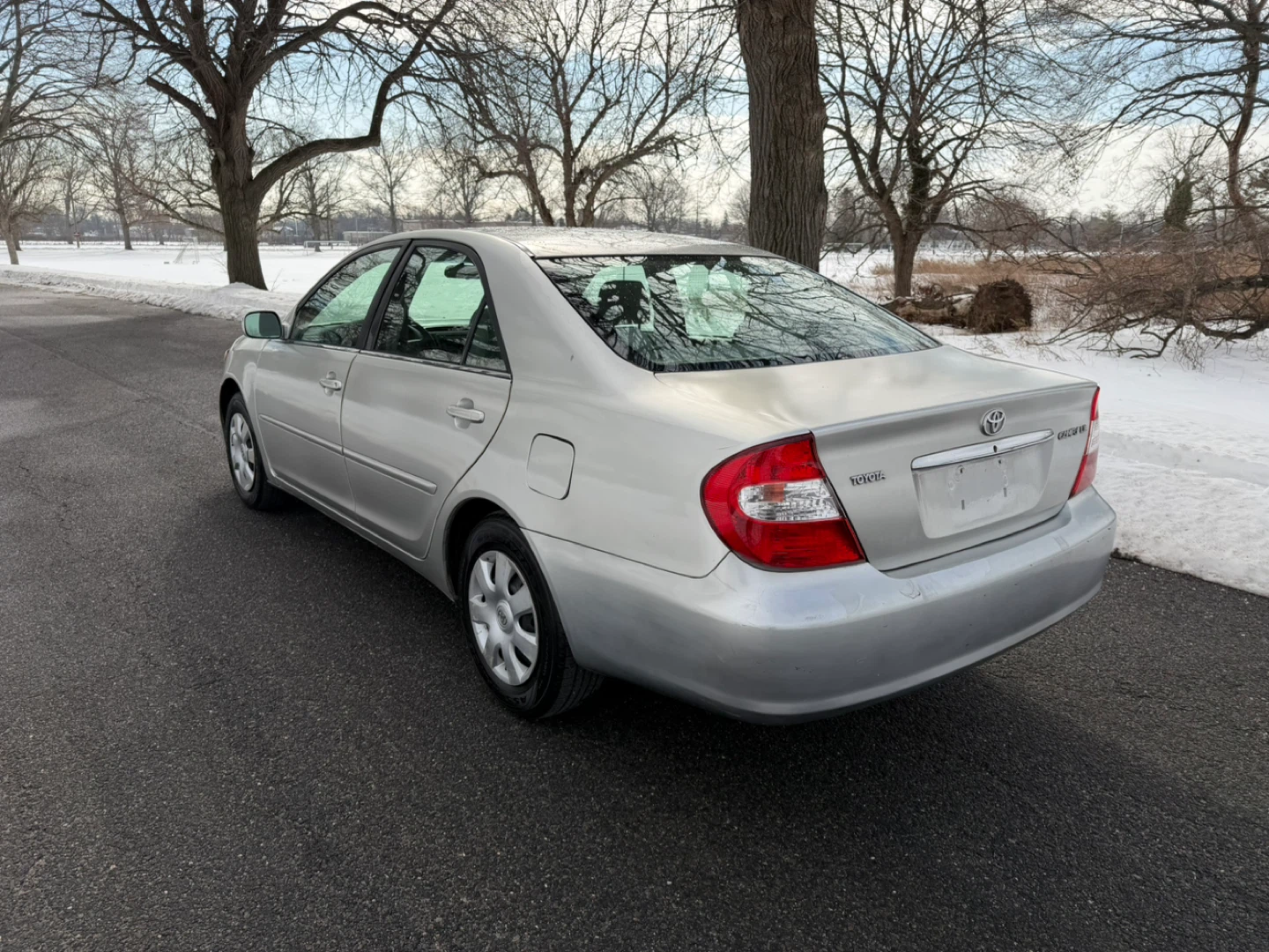 2003 Toyota Camry LE - photo 3