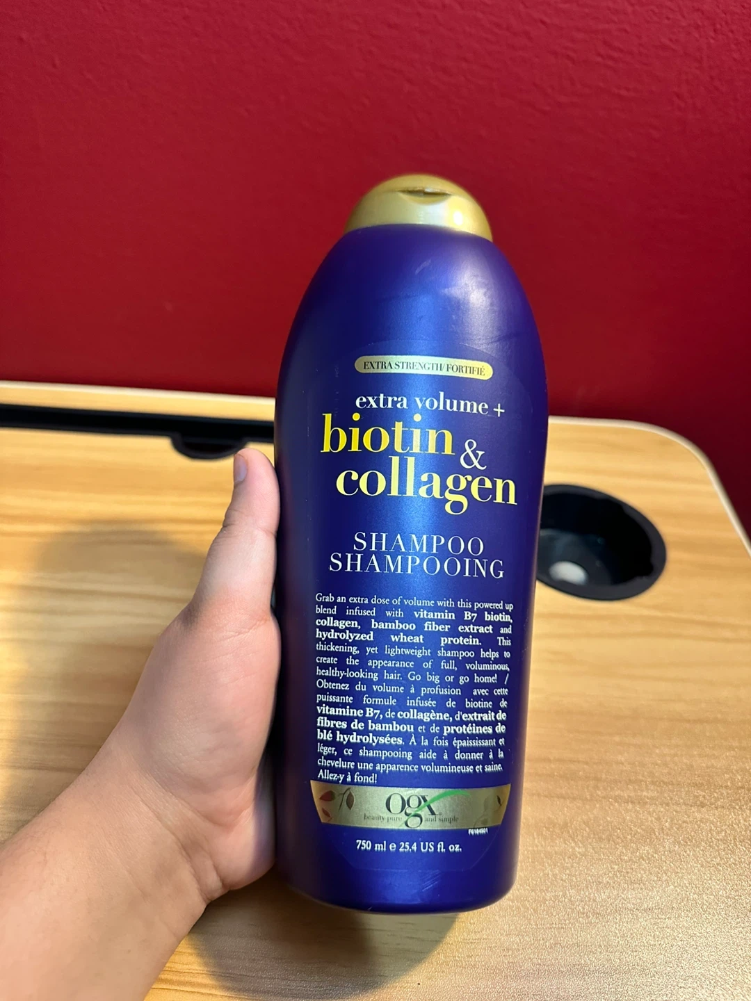 OGX Extra Volume + Biotin & Collagen Shampoo (750 ml)