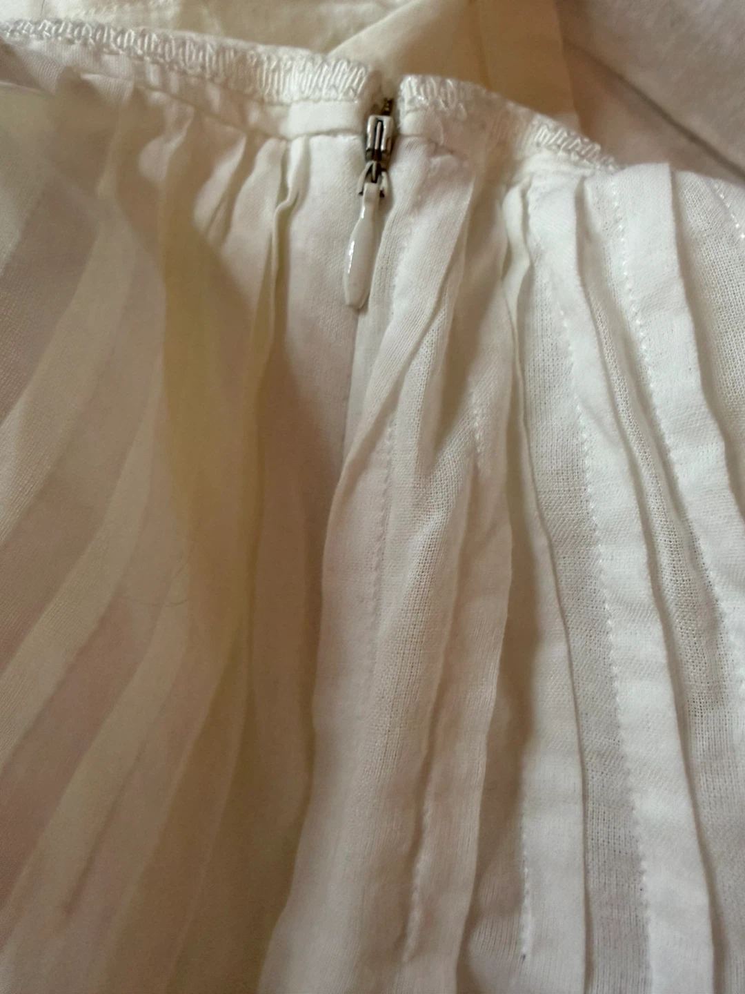 Rebecca Taylor White Pleated Shorts - photo 4