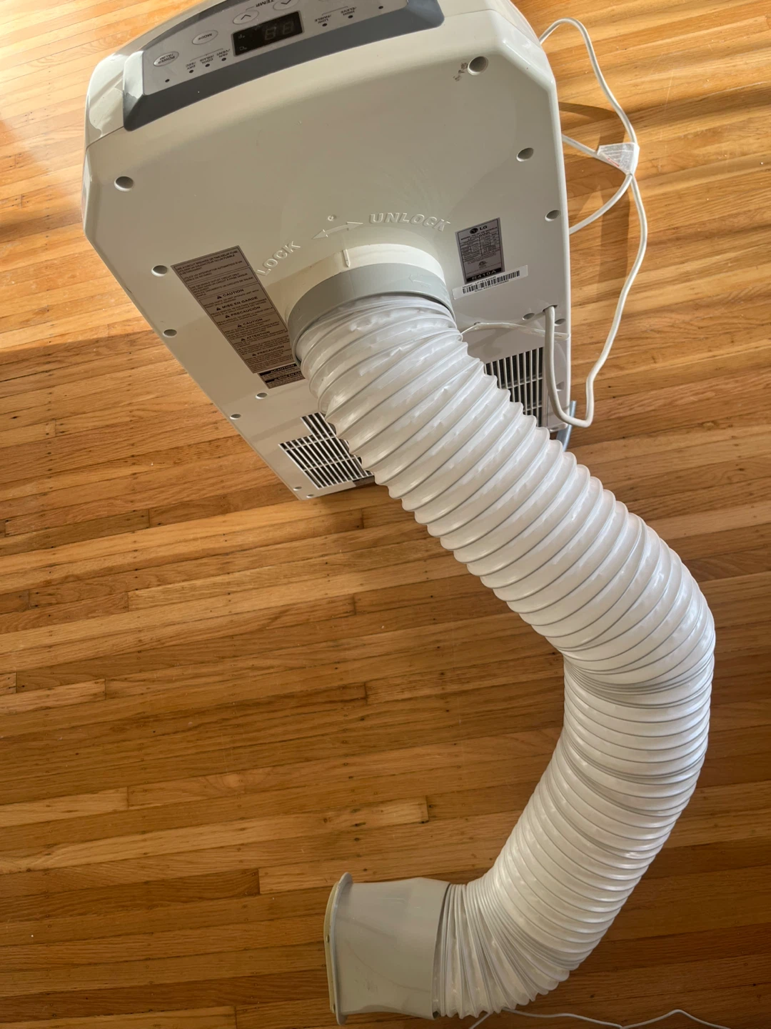 LG Portable Air Conditioner with Exhaust Hose - photo 2