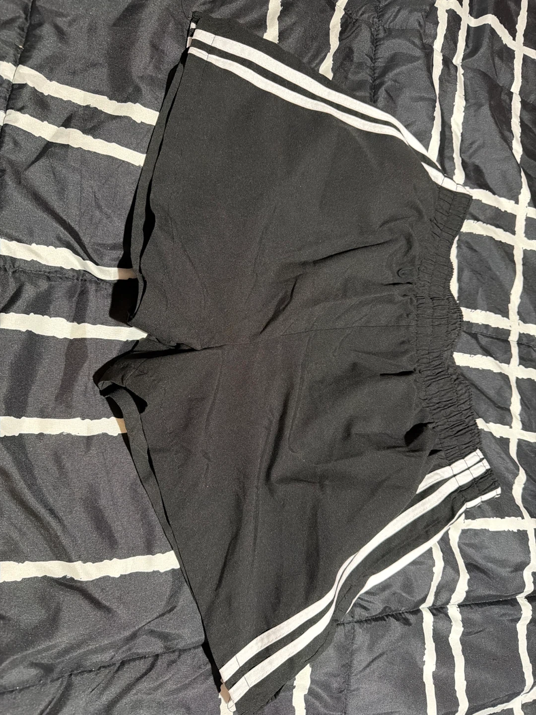 Black Athletic Shorts with White Stripes 🏆 - photo 2