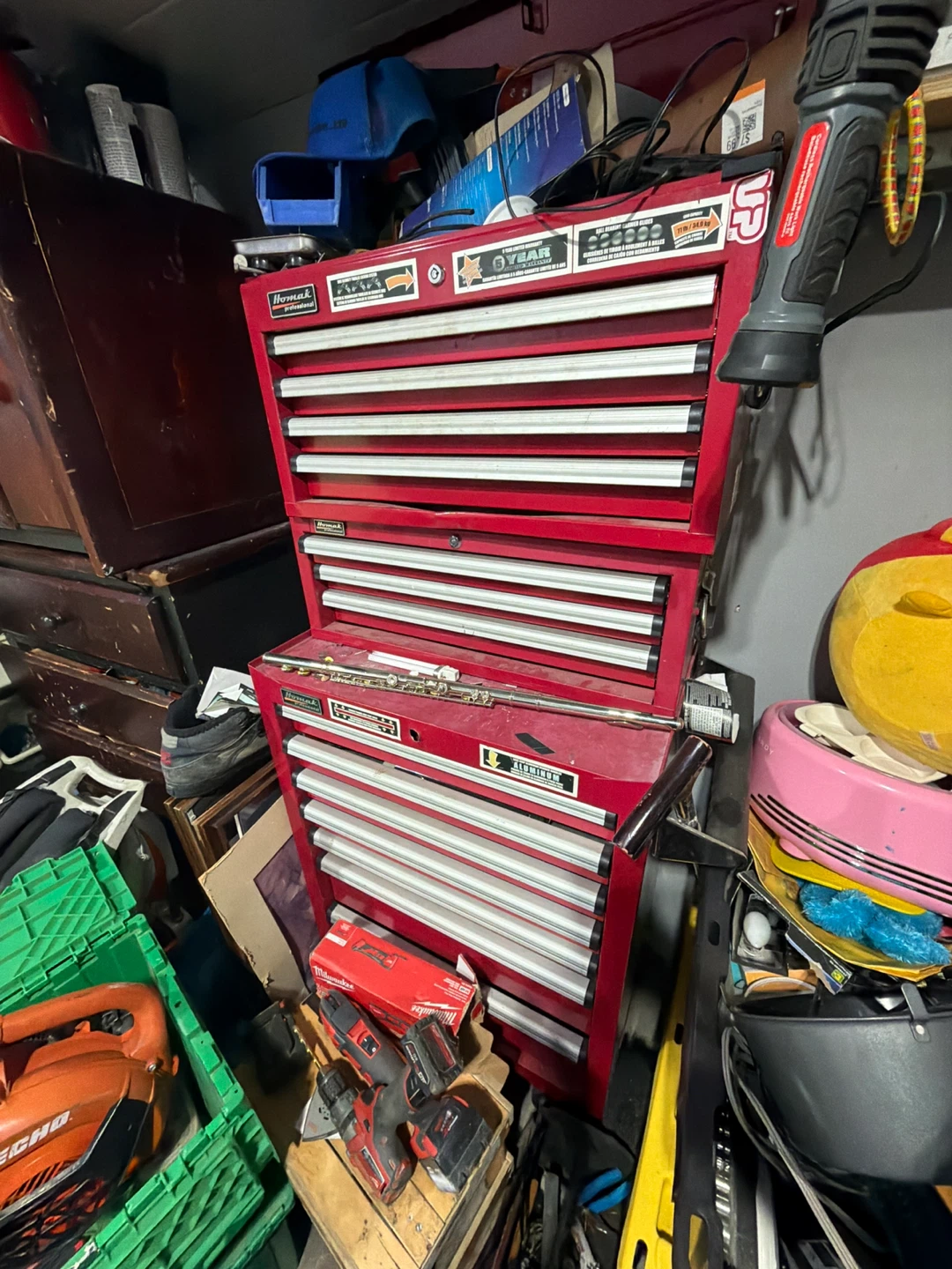 Homak Professional Red Tool Chest