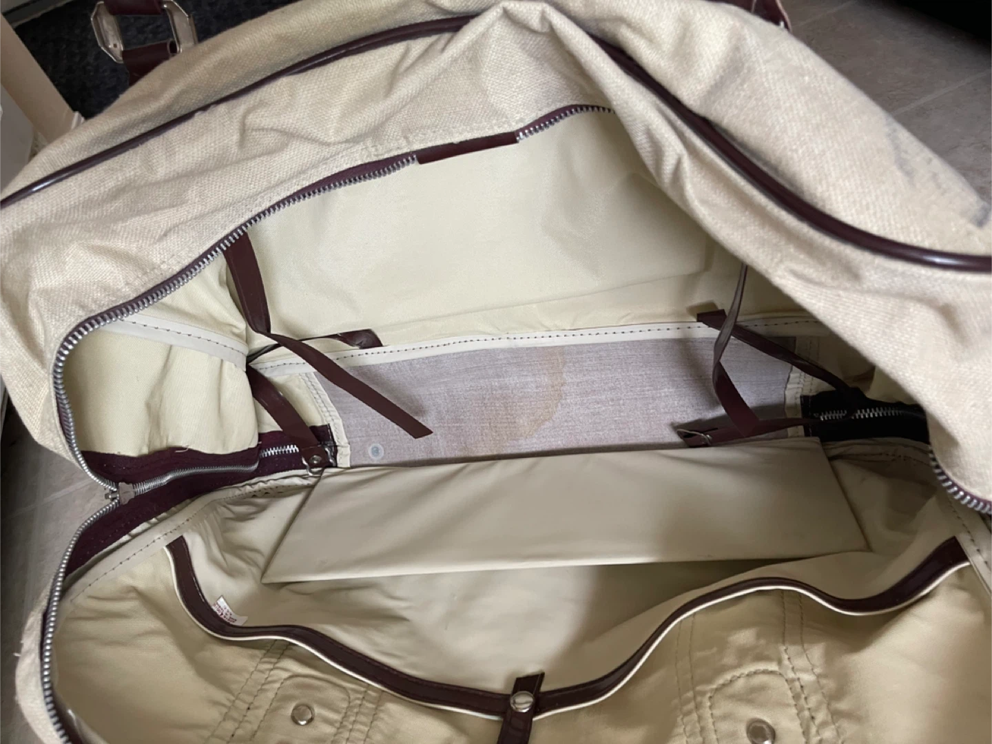 🏆 Canvas and Leather Trim Duffle Bag - photo 3