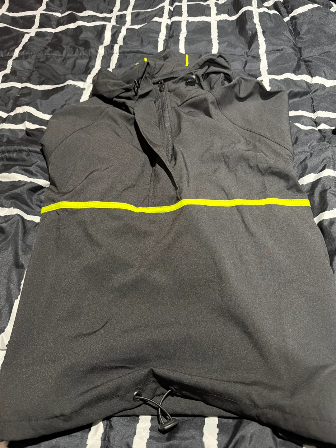 Black Jacket with Yellow Green Stripe 🏆 - photo 5