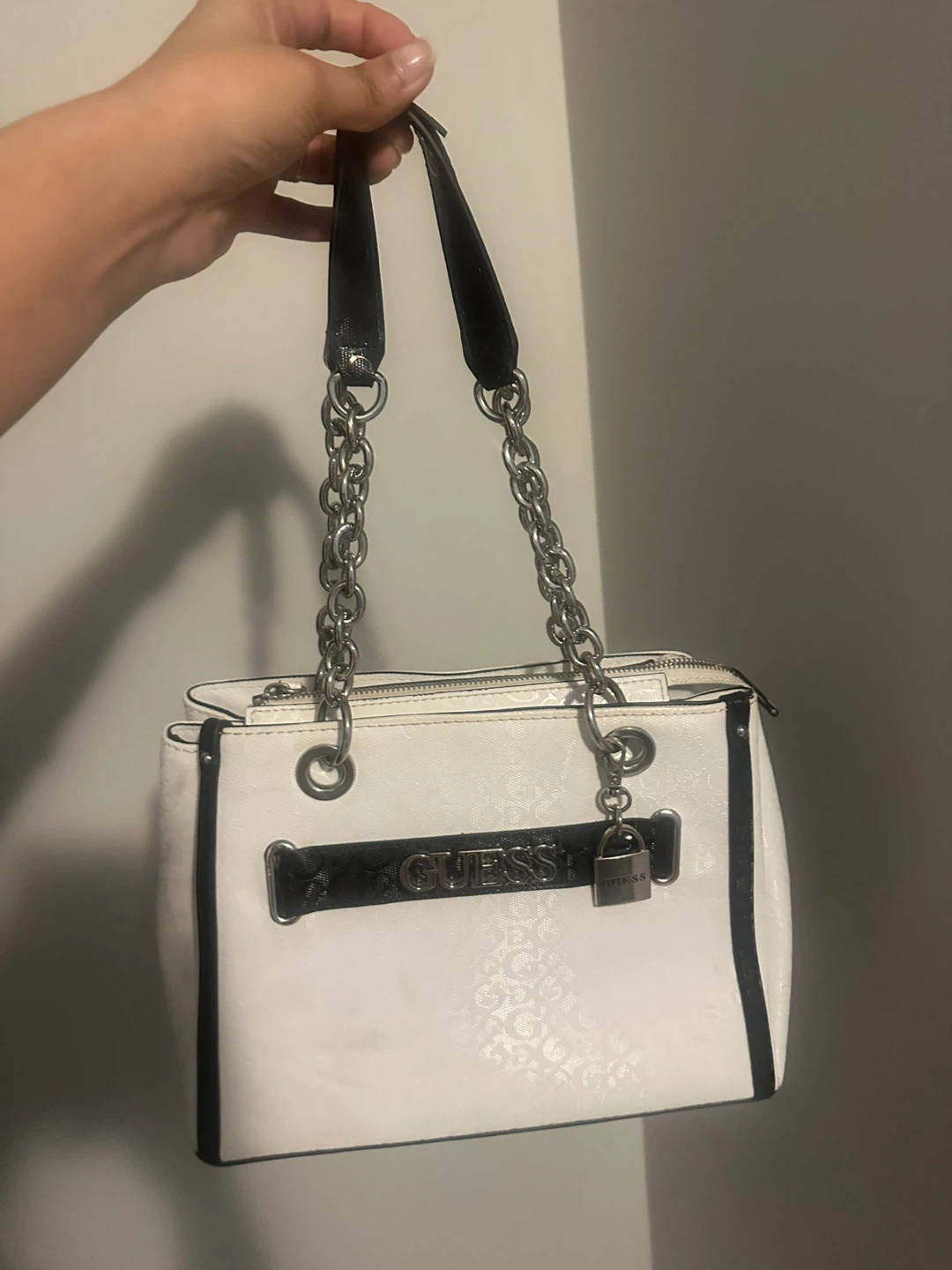 Guess Handbag White - photo 3