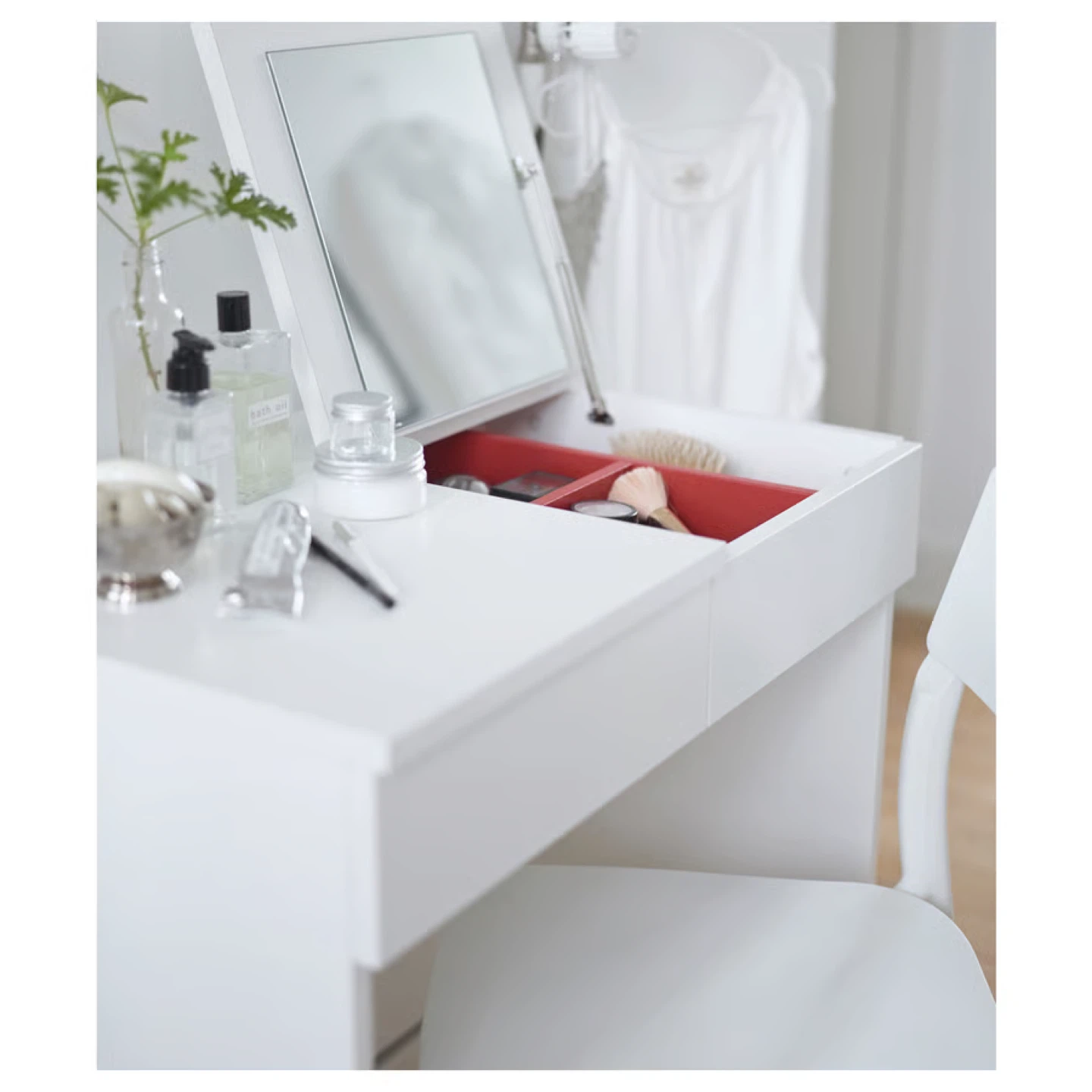 IKEA BRIMNES Dressing table, white like new! - photo 4