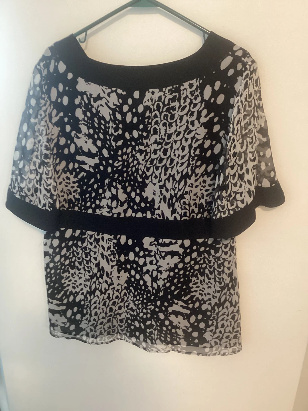 🏆 Woman’s Blouse - photo 2