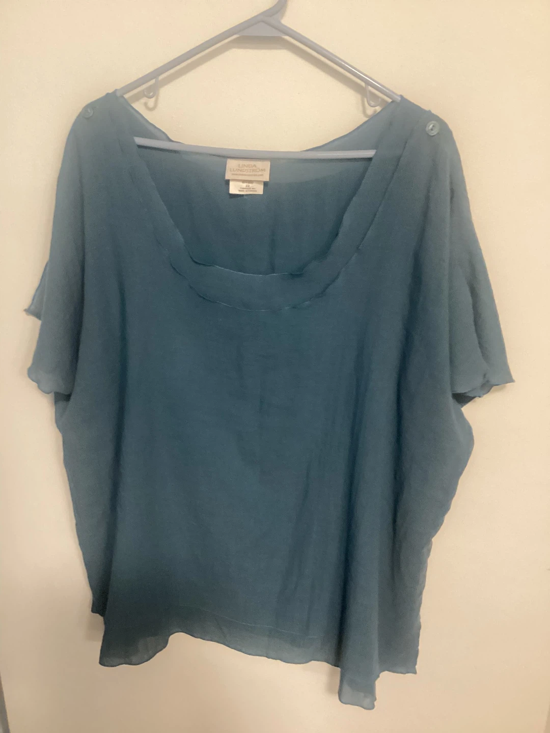 🏆 Woman’s Cute Top