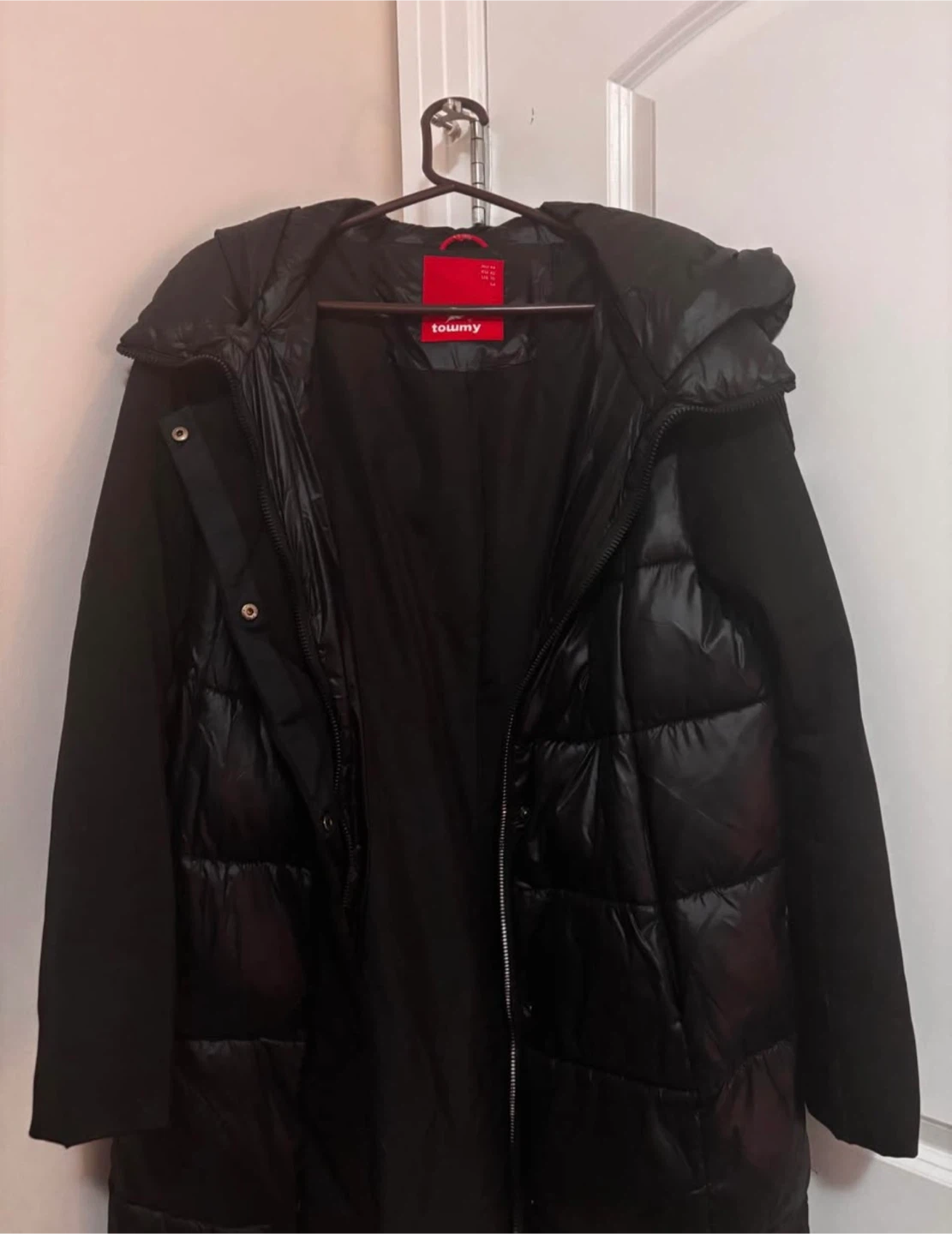 Towmy Black Puffer Hooded Jacket - Size Medium