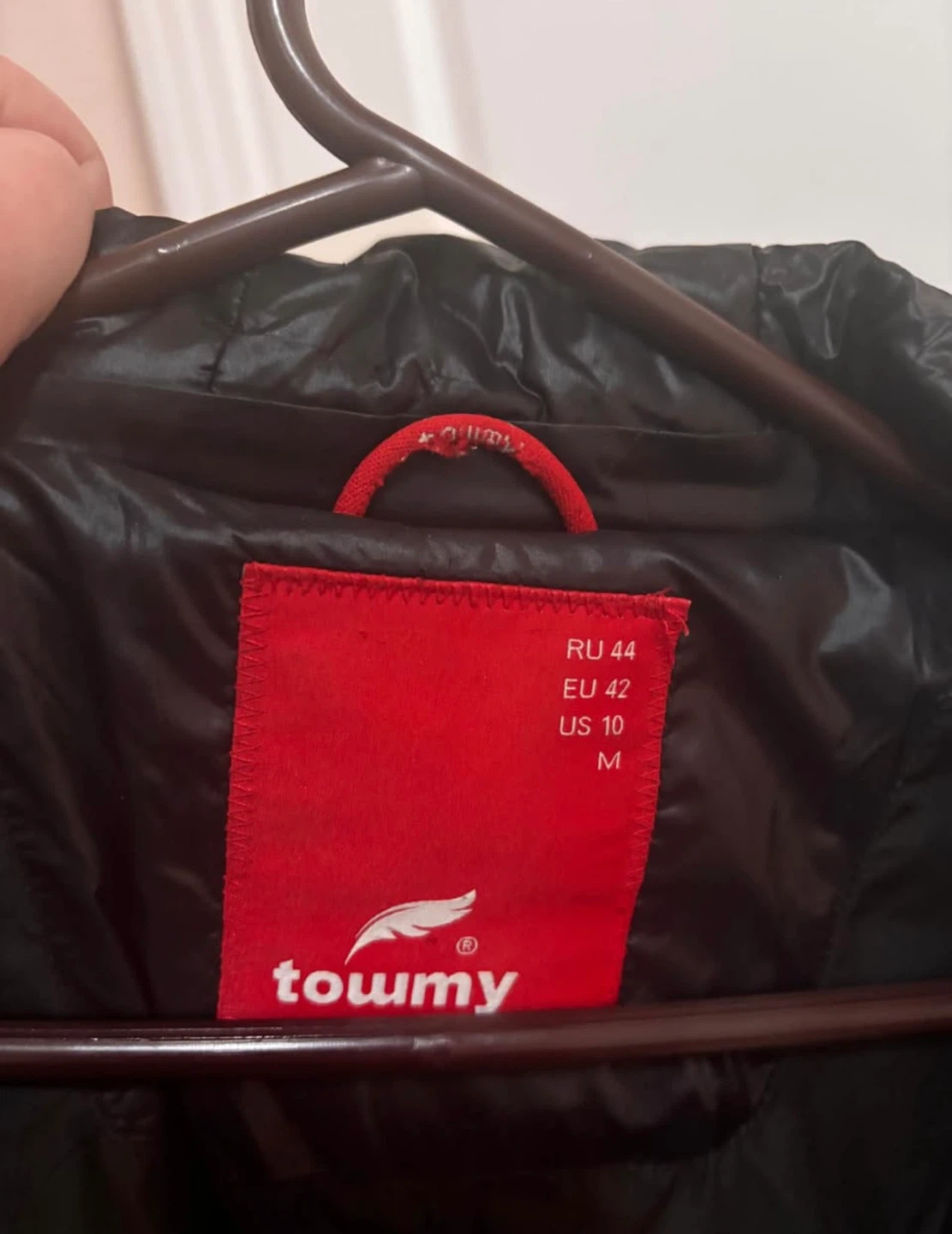 Towmy Black Puffer Hooded Jacket - Size Medium - photo 3