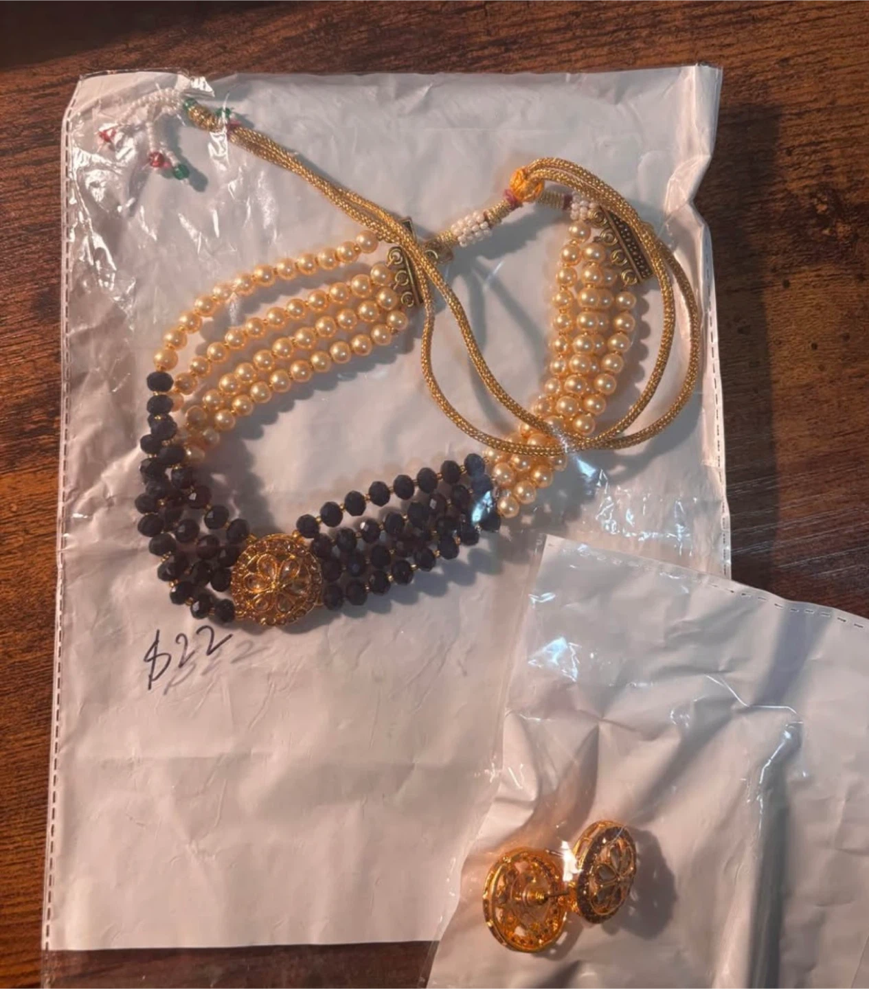 Beaded Necklace and Earrings Set - photo 4