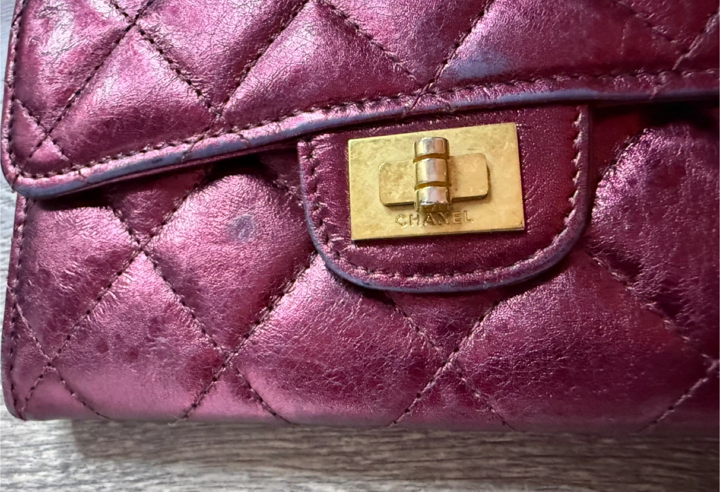 Authentic Chanel 2.55 Wallet - Metallic Burgundy - photo 4
