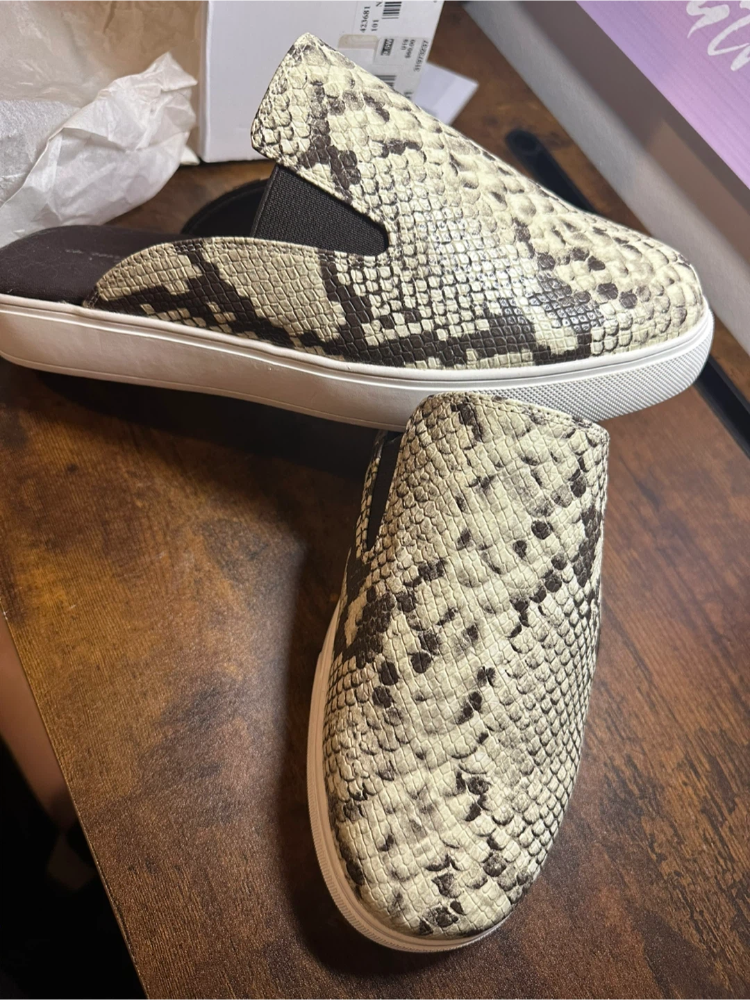 BRAND NEW Snake Print Shoes - photo 5