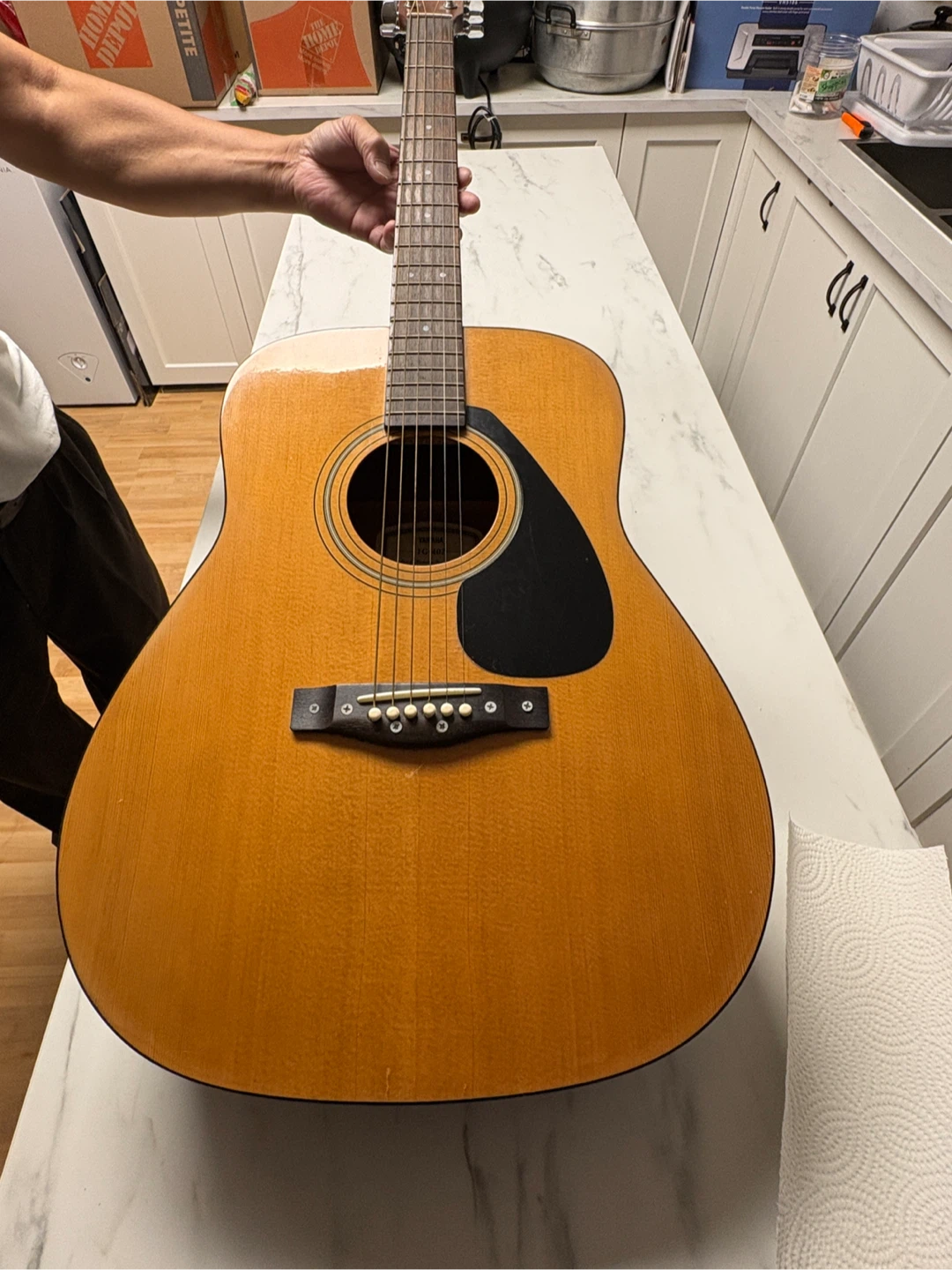 Yamaha Acoustic Guitar with Case - photo 2