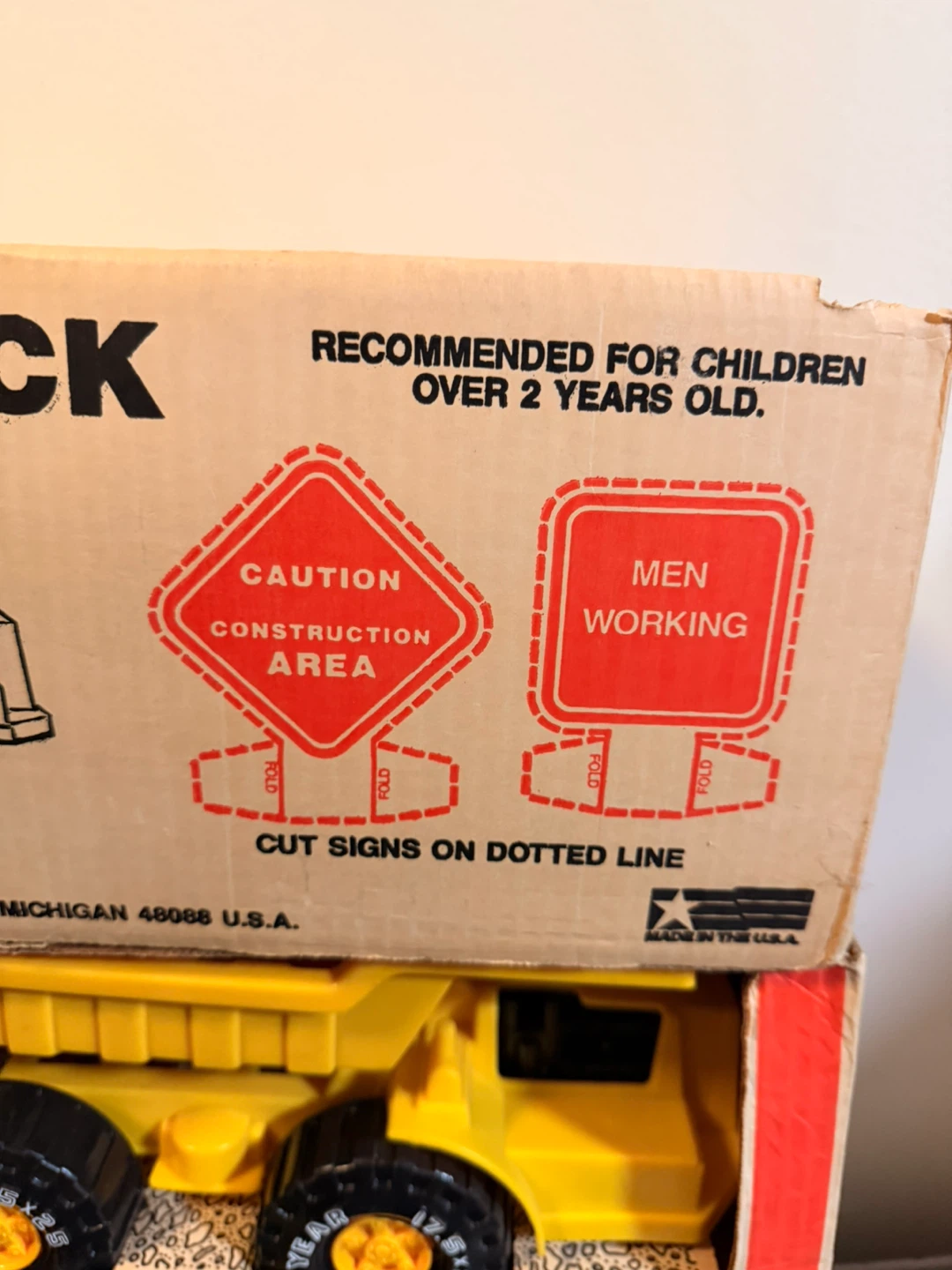 Tonka Dump Truck Toy - photo 5