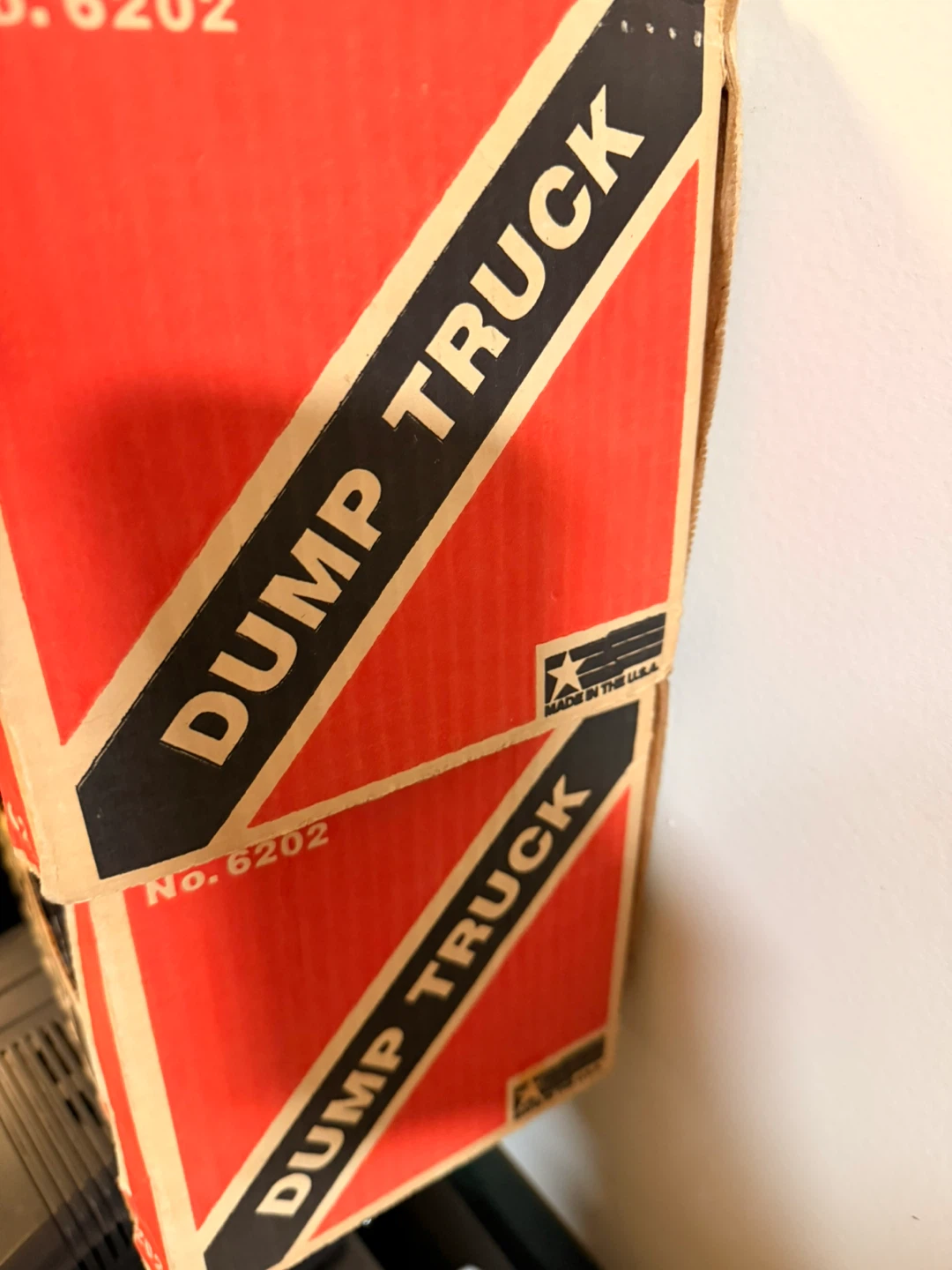 Tonka Dump Truck Toy - photo 3