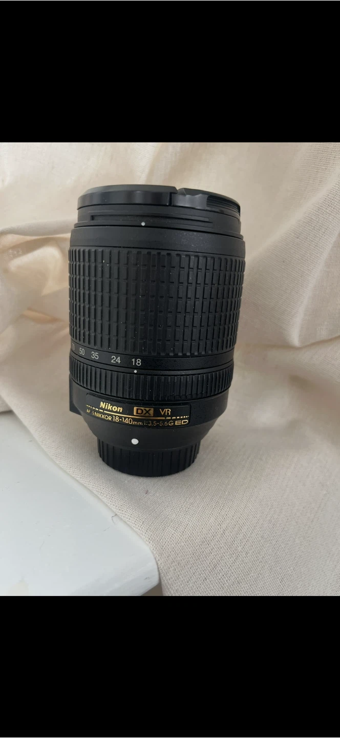 Nikon AF-S DX NIKKOR 18-140mm f/3.5-5.6G ED VR Lens - photo 2