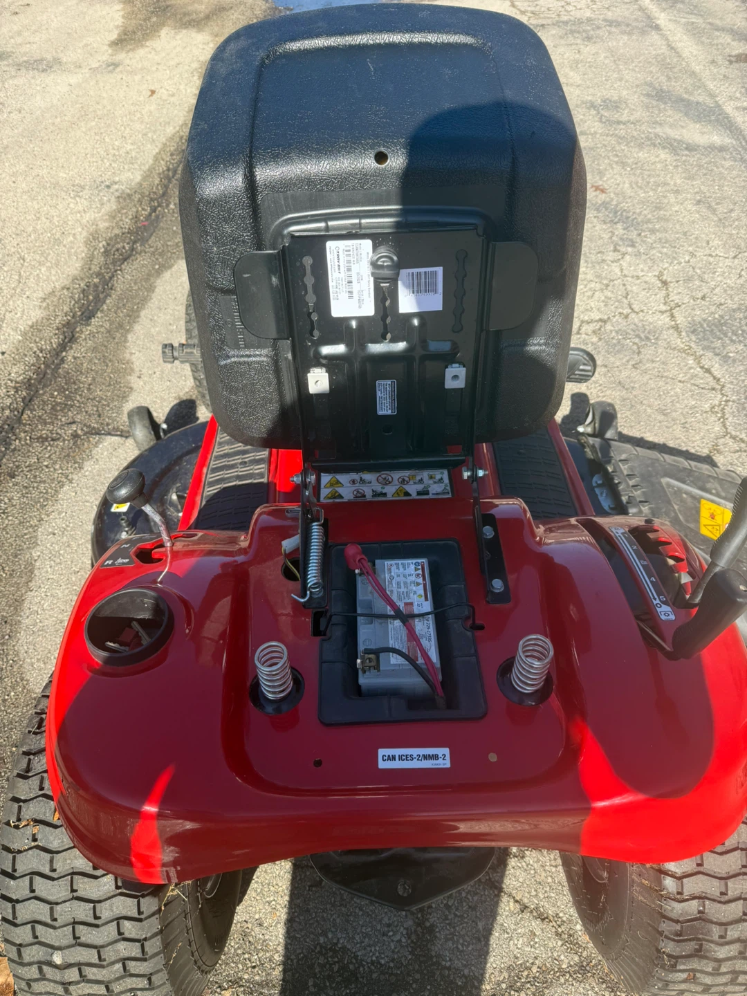 Troy-Bilt Riding Lawn Mower - photo 5