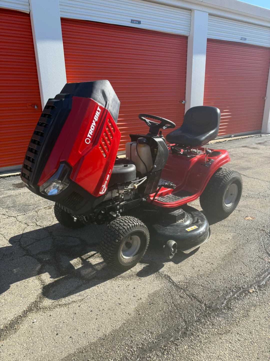 Troy-Bilt Riding Lawn Mower - photo 3