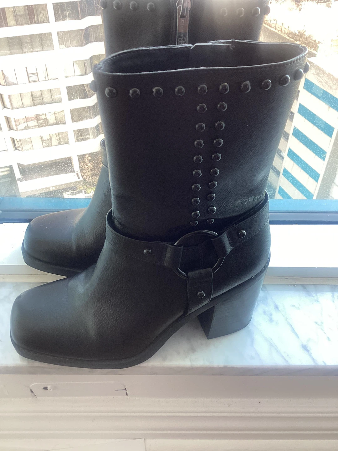 🏆 Jessica Simpson Faux Leather Boots - photo 2