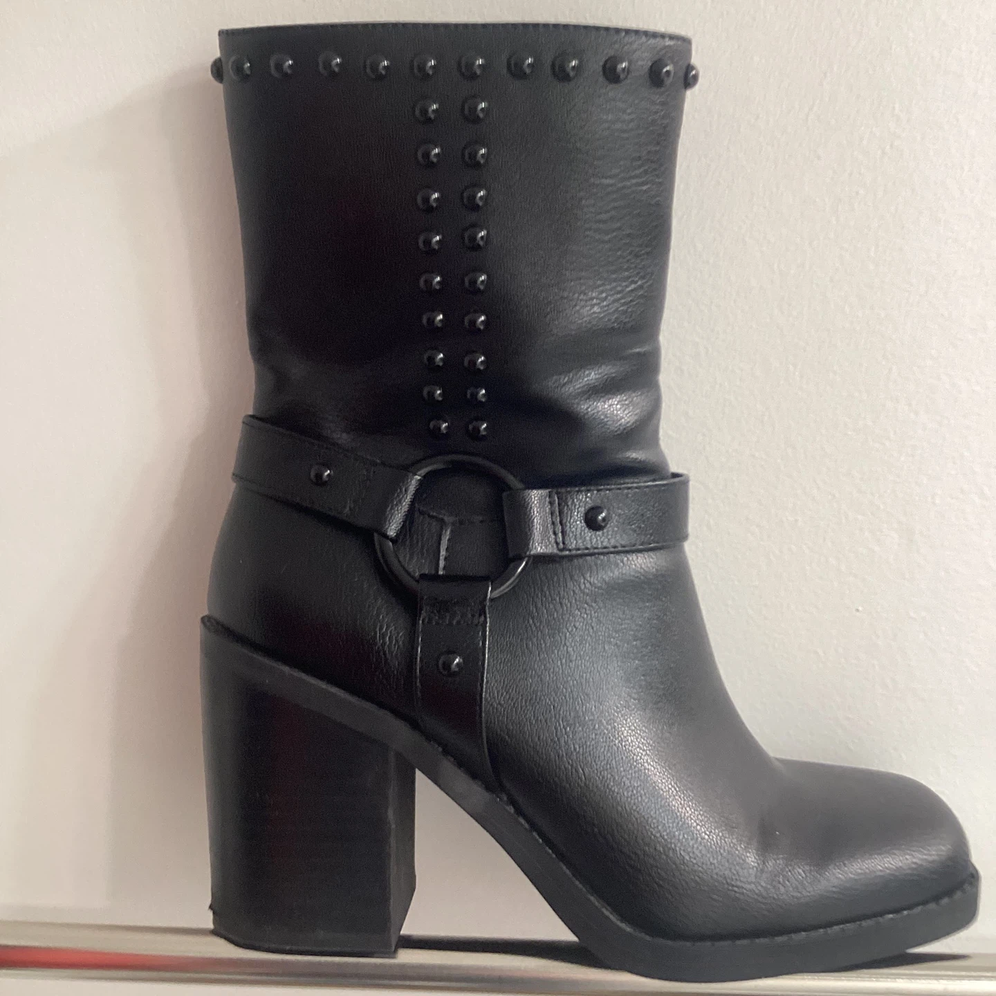 🏆 Jessica Simpson Faux Leather Boots