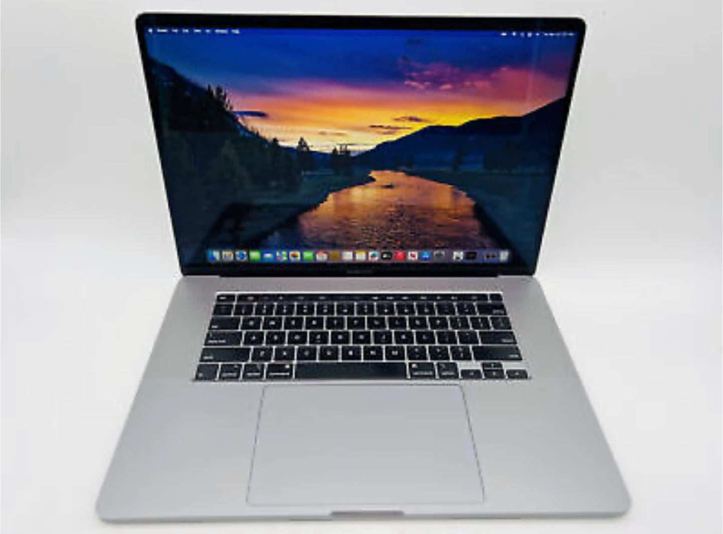 MacBook Pro 16” 1tb ssd 32gb ram i9