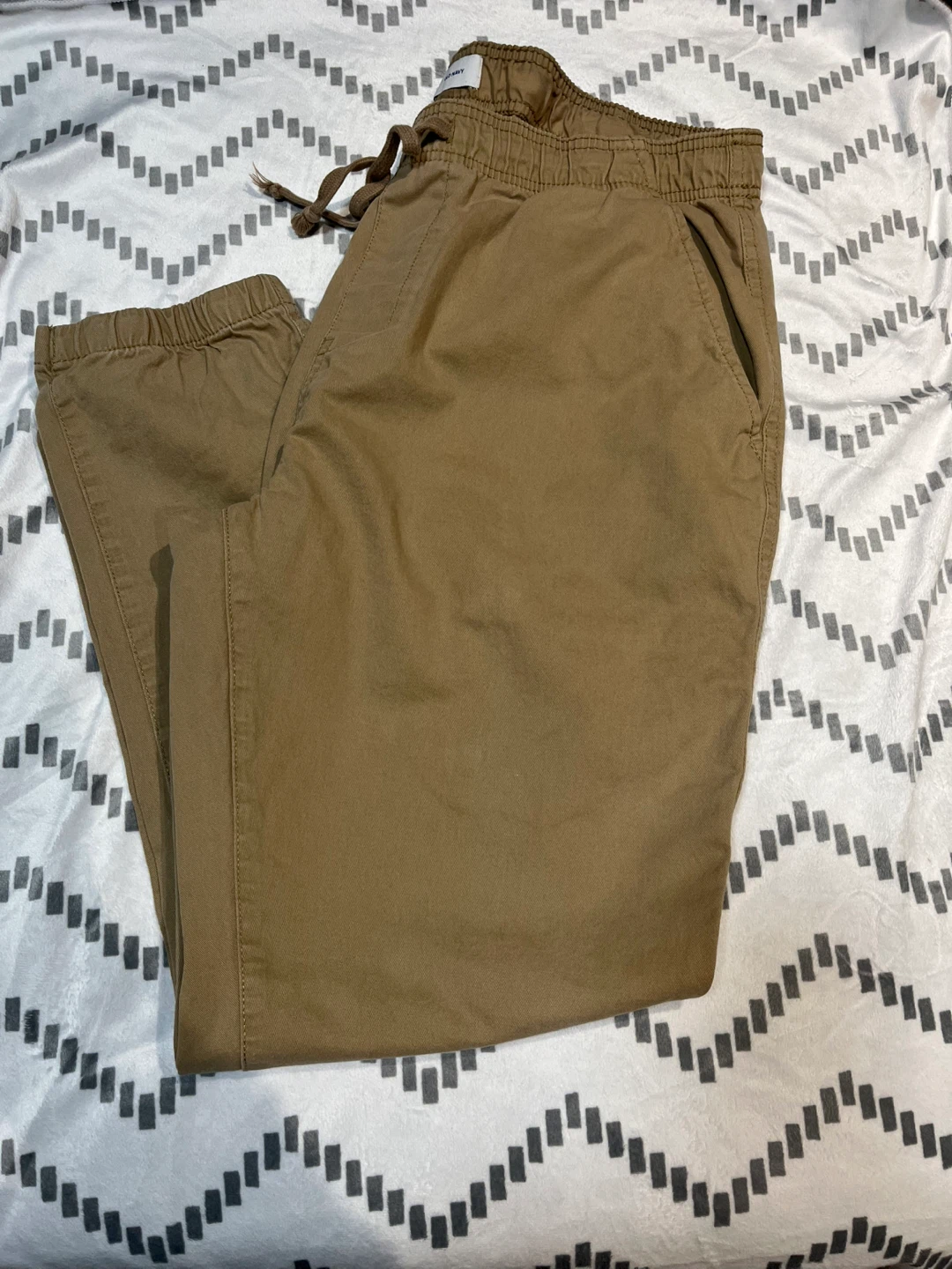 Old Navy Khaki Jogger Pants🏆