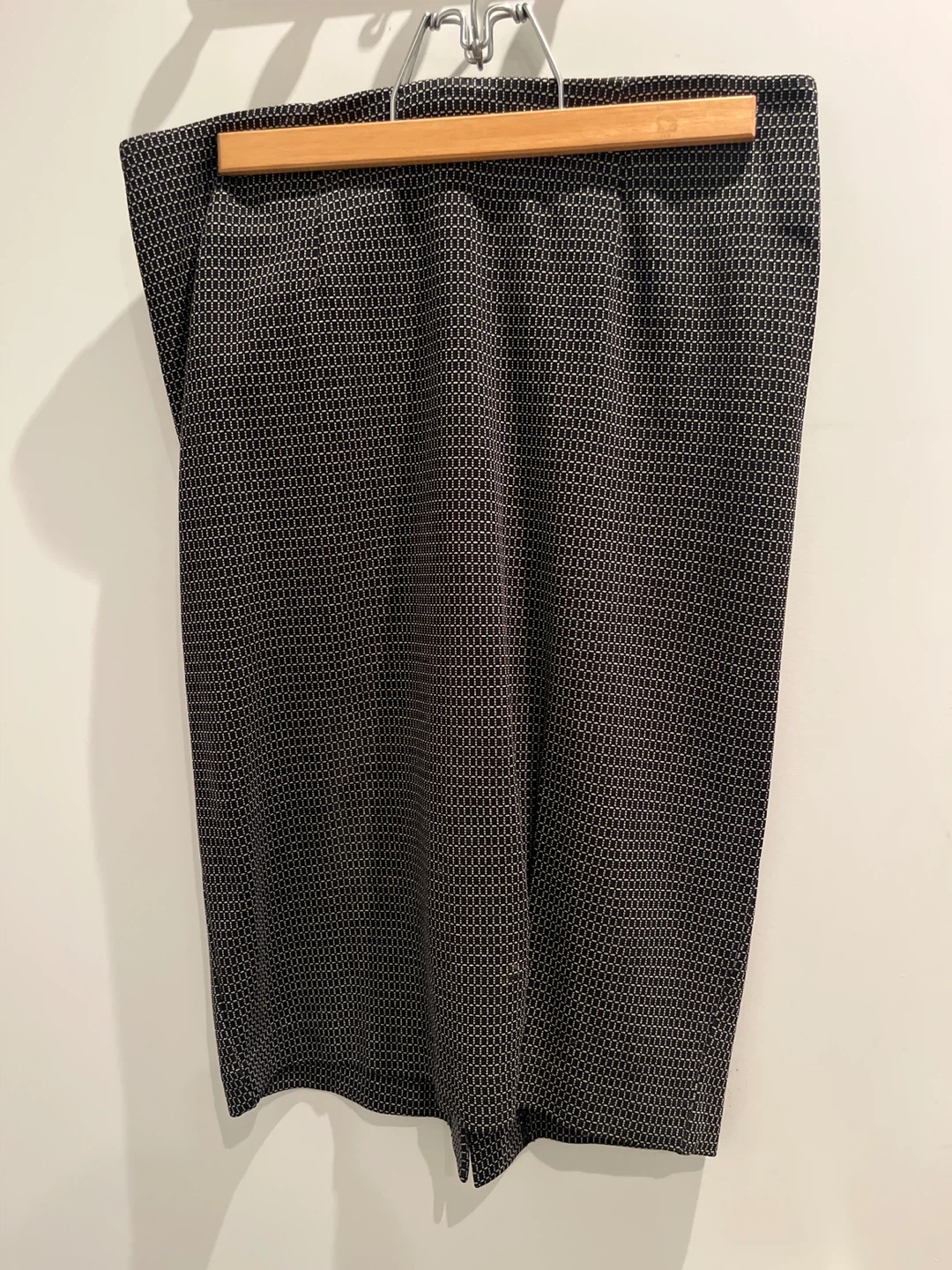 Jacob Black & White Pencil Skirt - XS 🏆