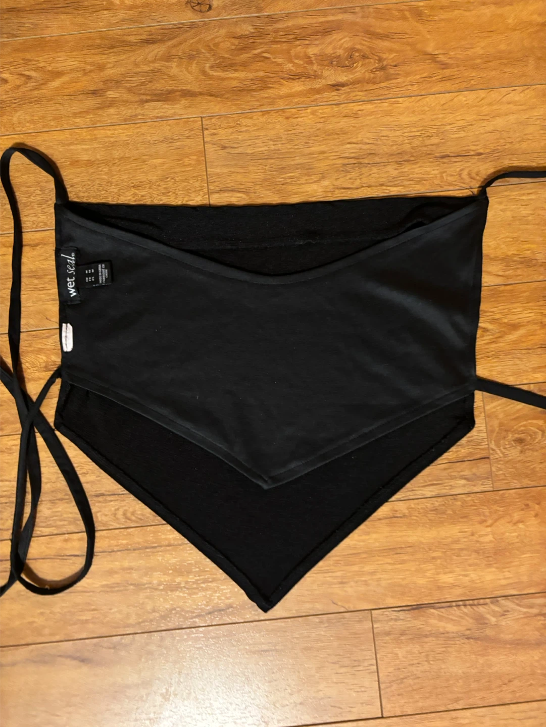 Wet Seal Black Halter Neck Bandana Top - Size Medium - photo 3