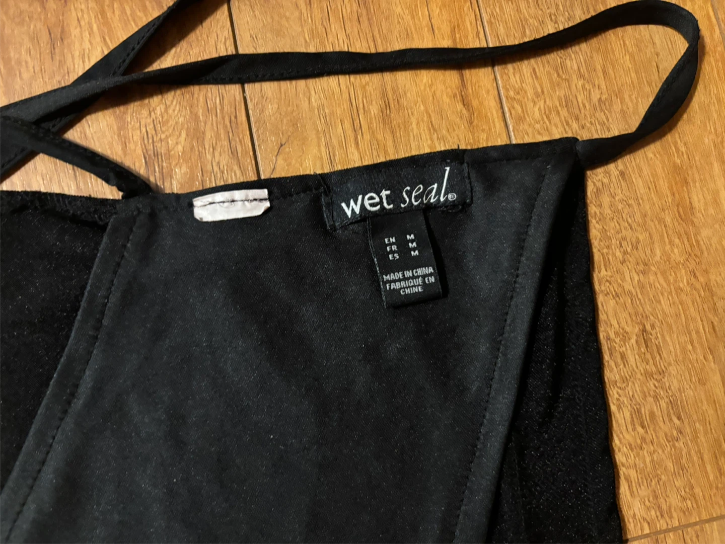 Wet Seal Black Halter Neck Bandana Top - Size Medium - photo 4