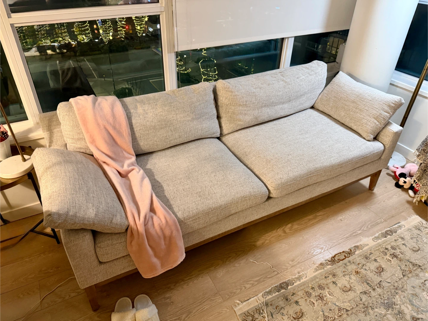 Harper Sofa – Cream colour (2024) – Excellent Condition