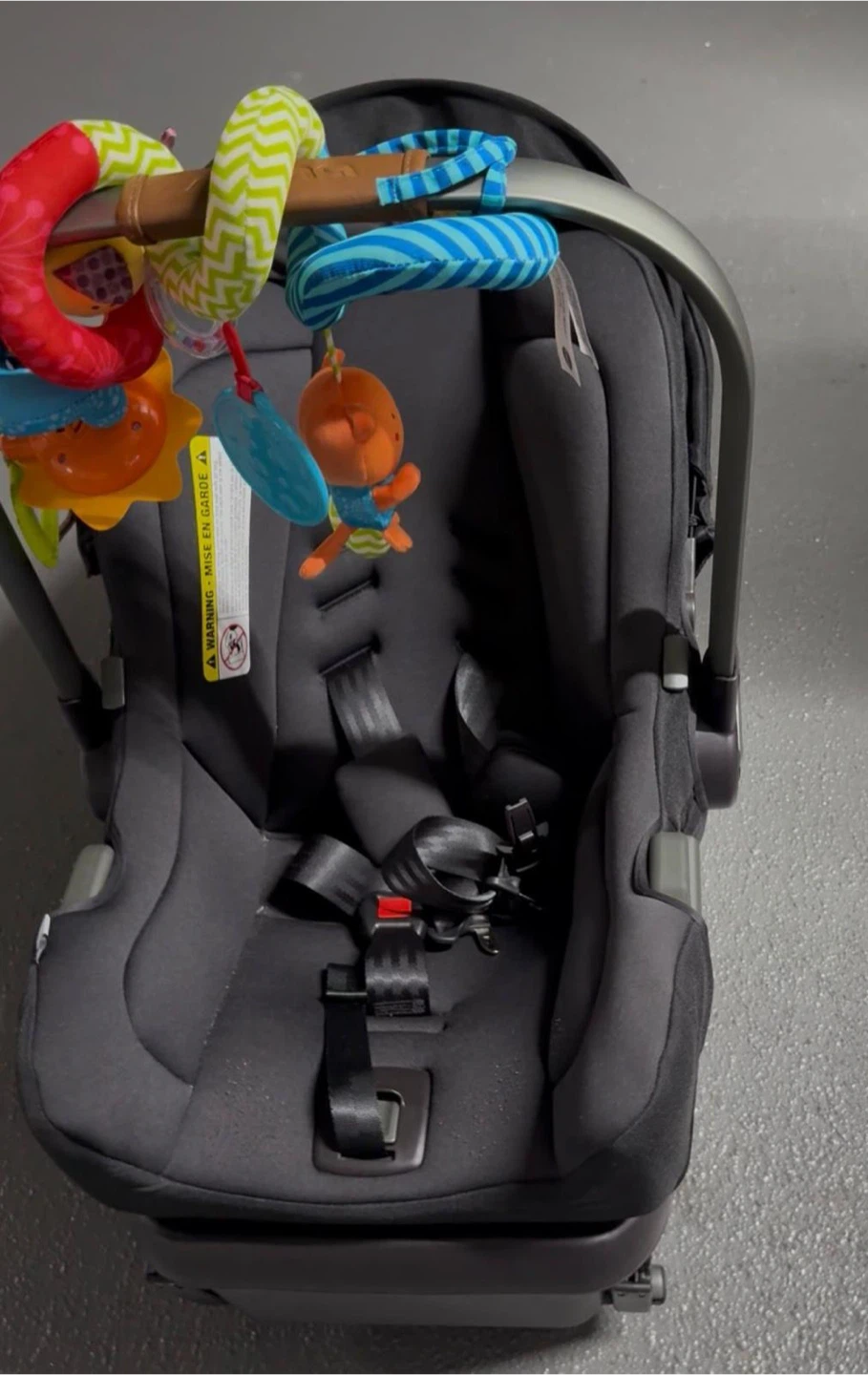 Gently used Nuna PIPA Car seat - photo 2