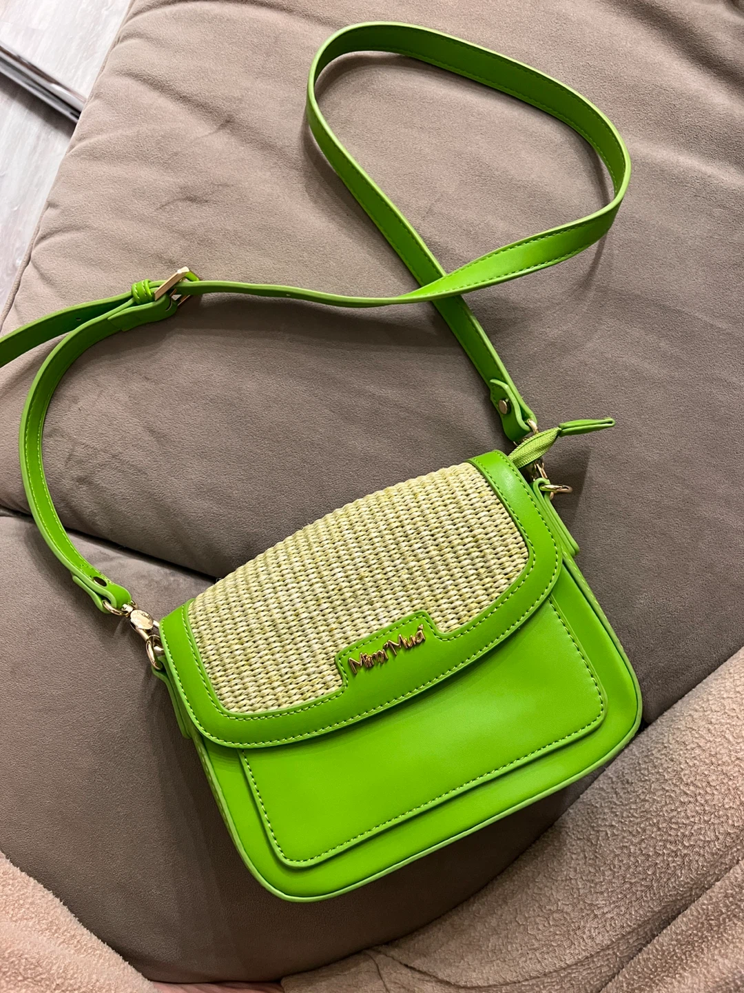 Mimi MUÀ Crossbody Bag - Bright Green Straw & Leather