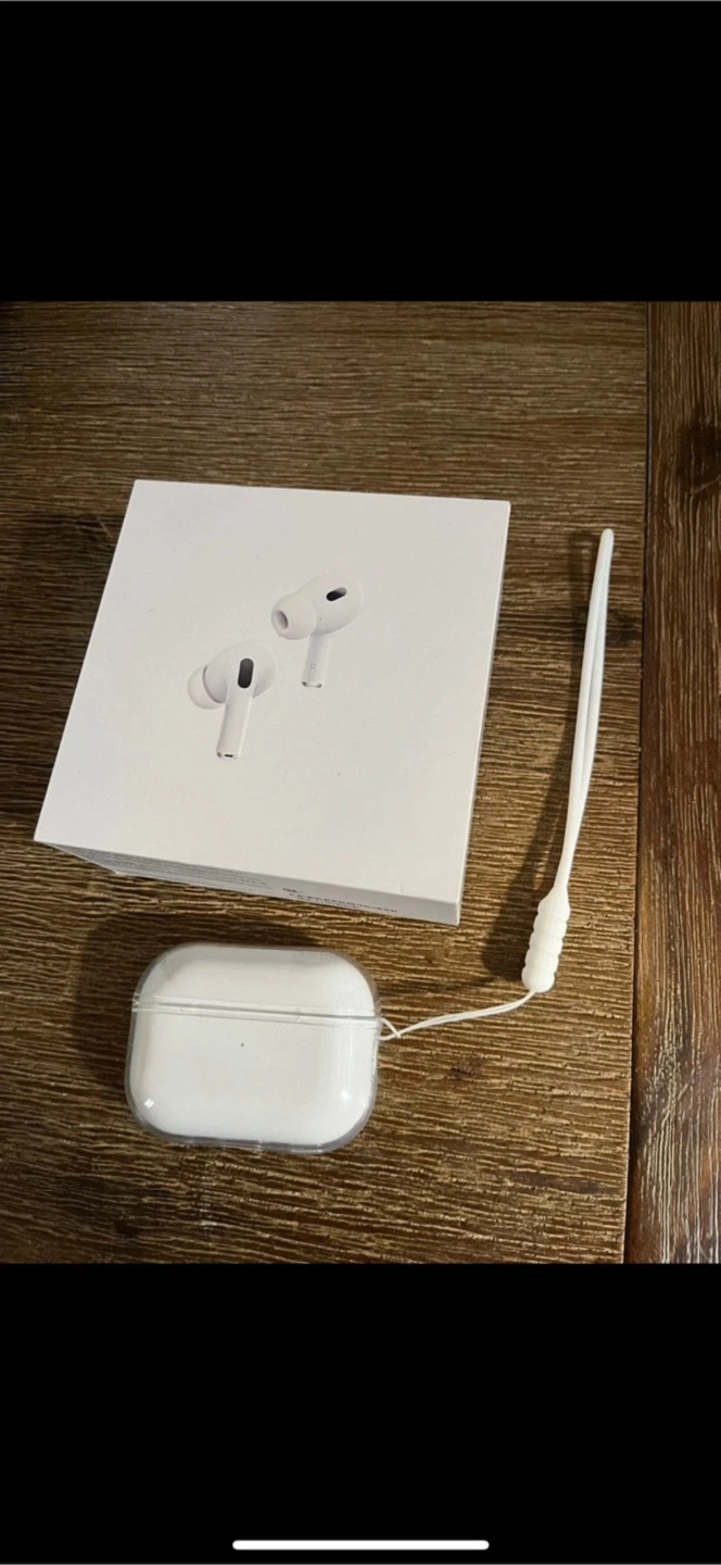 Apple AirPods Pro 2nd Gen with clear case and lanyard - photo 2