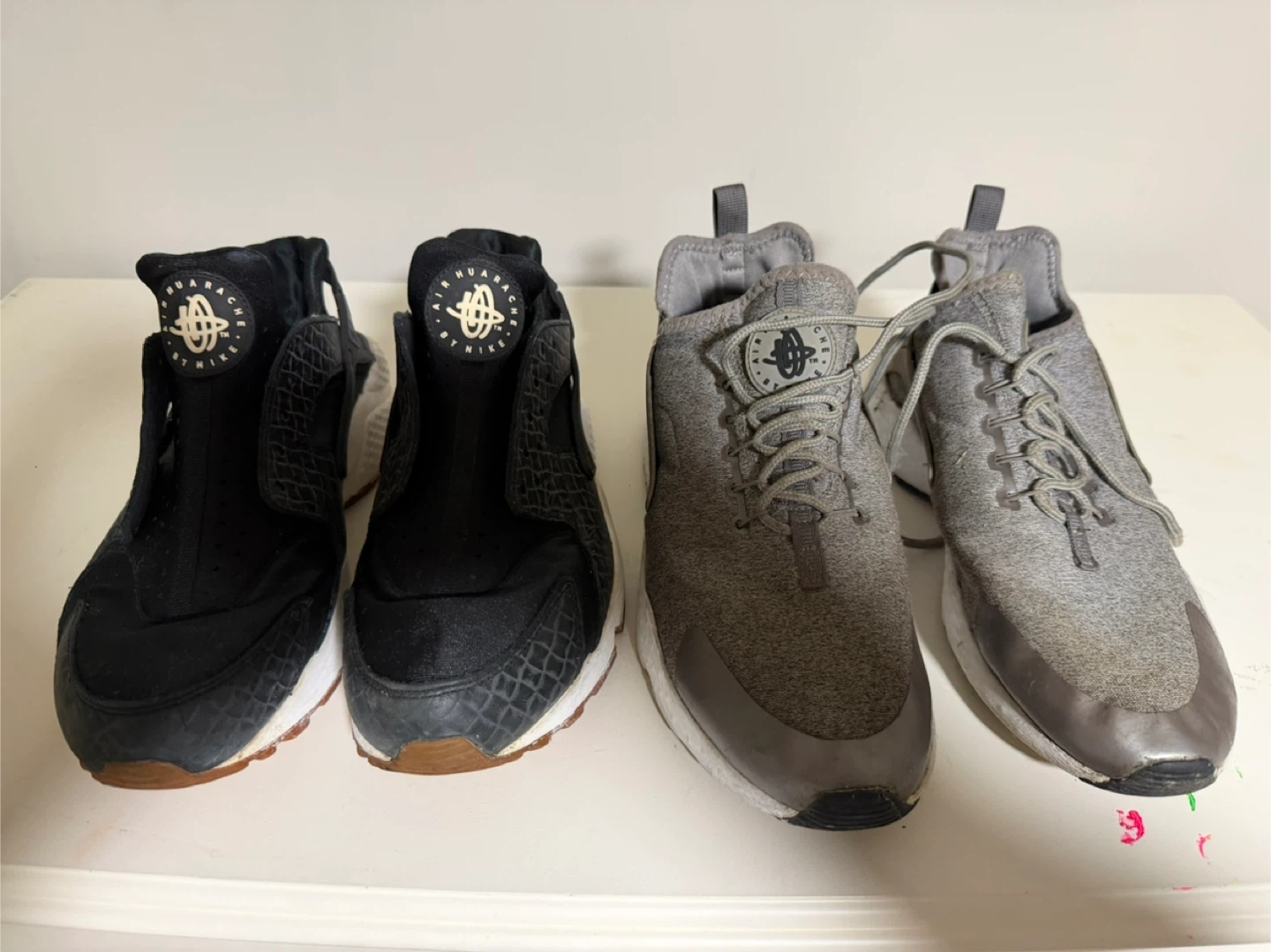 Nike Huarache Sneakers - Black and Grey