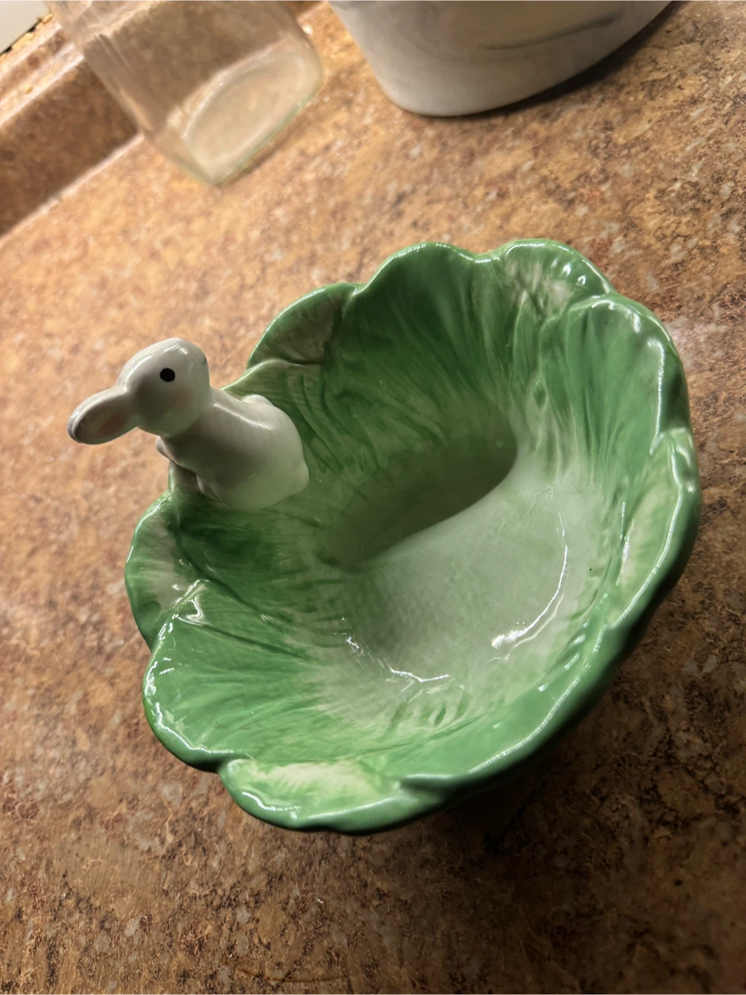 Ceramic Lettuce Bowl with Bunny Decoration - photo 2
